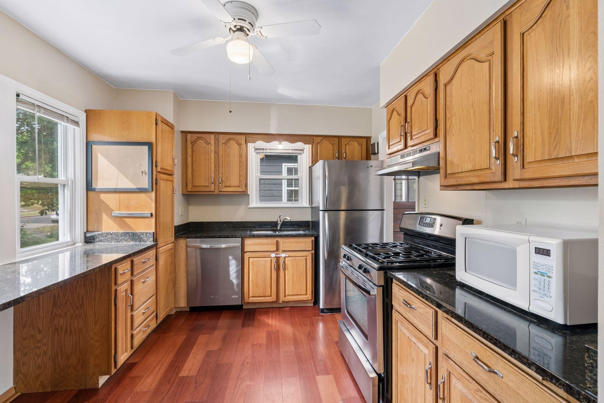 View of Residential at 3049 Edgewood Avenue, Saint Louis Park MN 55426, Saint Louis Park (5 of 40) - Mike Wilen | Minnesota Team Real Estate