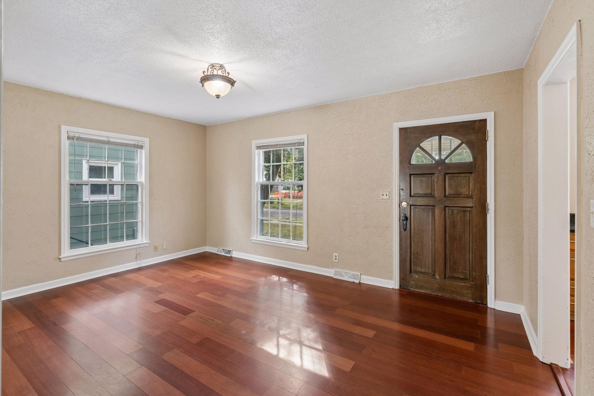 View of Residential at 3049 Edgewood Avenue, Saint Louis Park MN 55426, Saint Louis Park (10 of 40) - Mike Wilen | Minnesota Team Real Estate