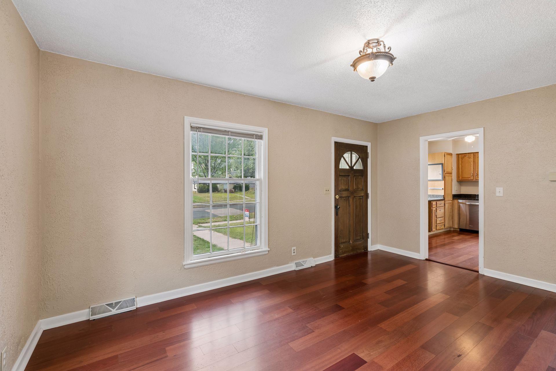 View of Residential at 3049 Edgewood Avenue, Saint Louis Park MN 55426, Saint Louis Park (11 of 40) - Mike Wilen | Minnesota Team Real Estate