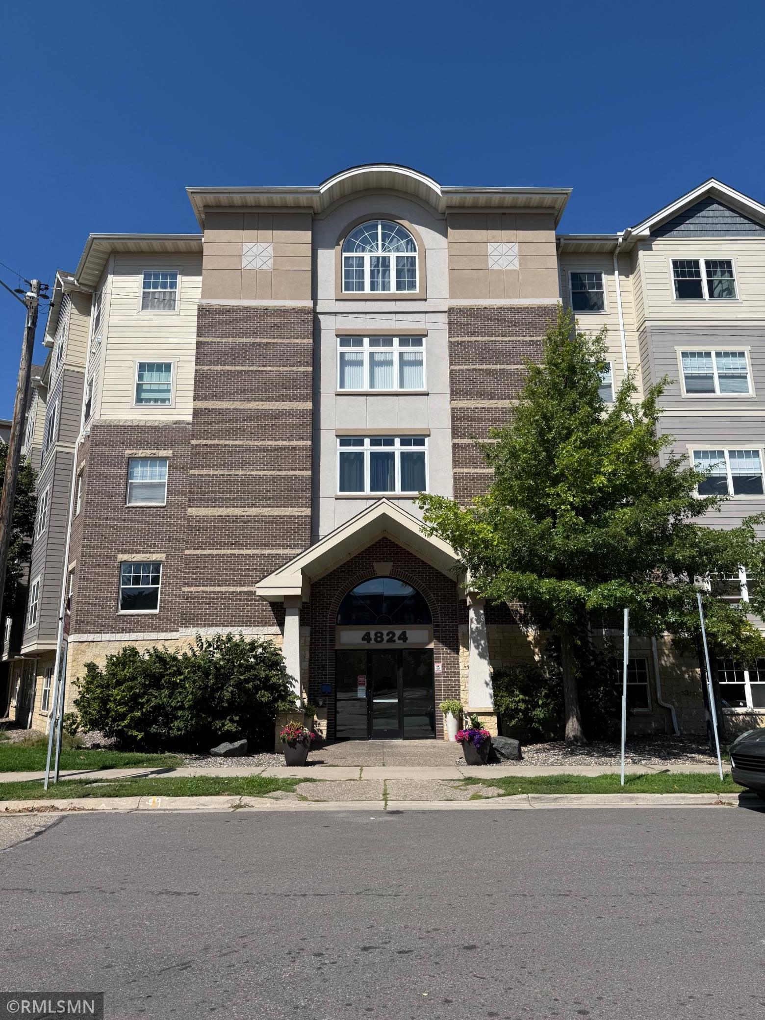 View of Residential at 4824 53rd Street #523, Minneapolis MN 55417, Minneapolis (15 of 15) - Mike Wilen | Minnesota Team Real Estate