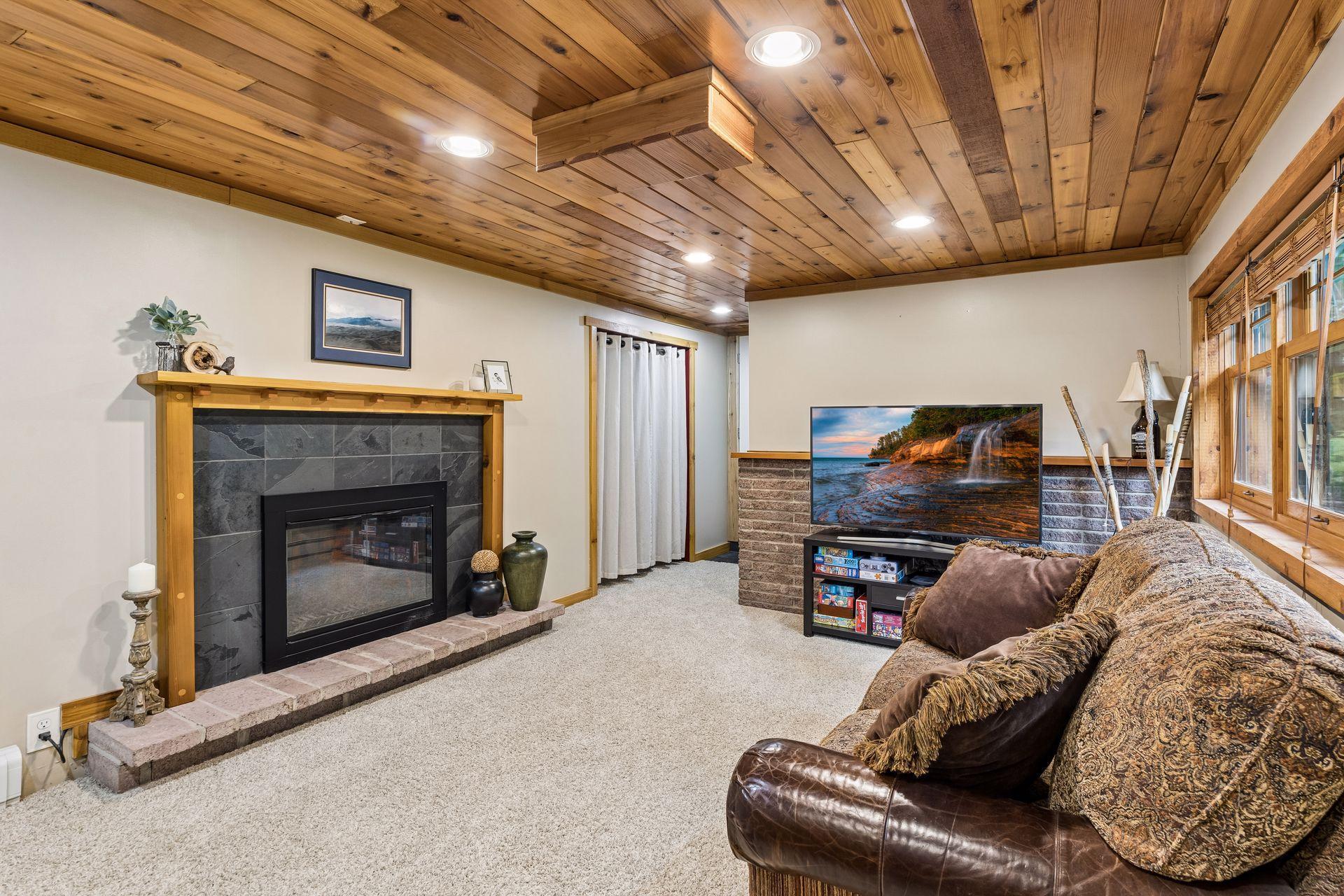 View of Residential at 16609 Hidden Valley Road, Minnetonka MN 55345, Minnetonka (22 of 34) - Mike Wilen | Minnesota Team Real Estate