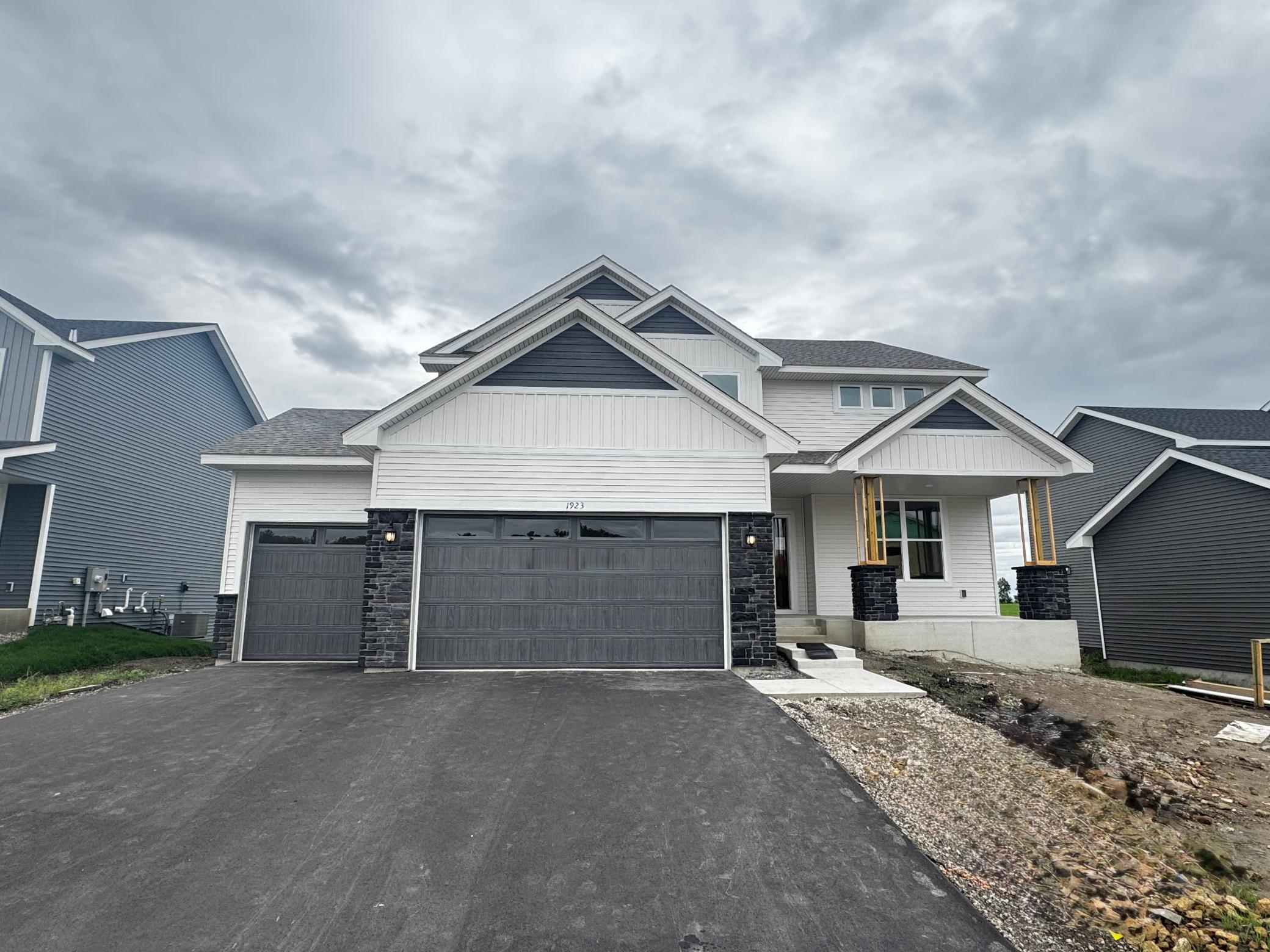 View of Single Family at 1923 Ravine Road, Carver - Mike Wilen | Minnesota Team Real Estate