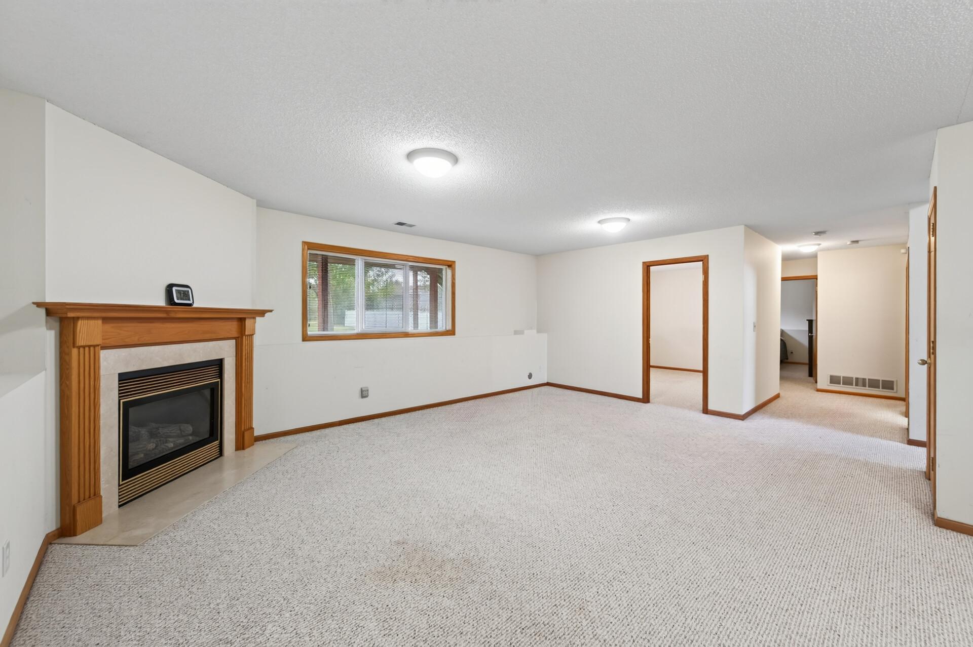 View of Residential at 9509 Dogwood Avenue, Brooklyn Park MN 55443, Brooklyn Park (20 of 30) - Mike Wilen | Minnesota Team Real Estate