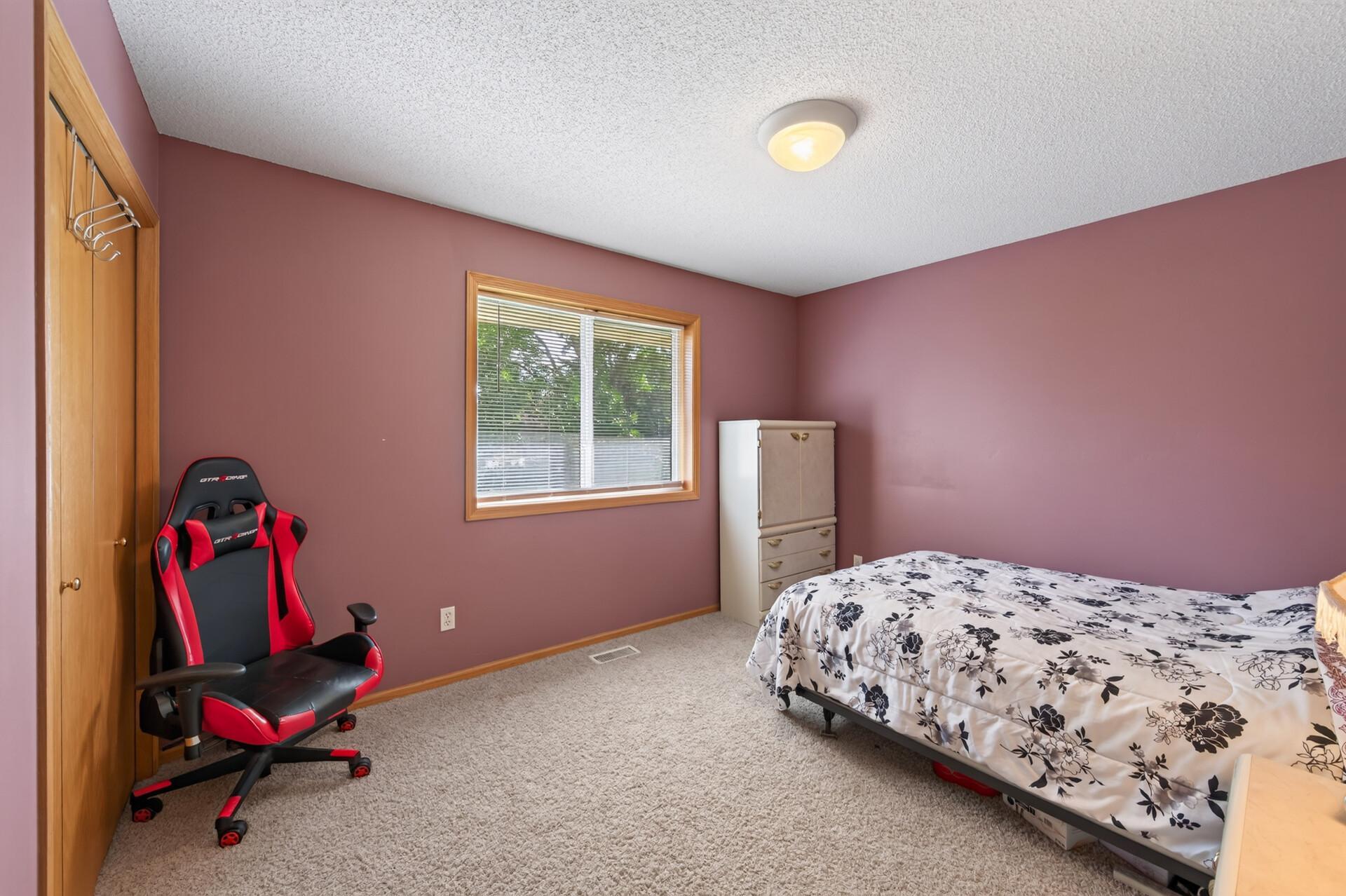 View of Residential at 9509 Dogwood Avenue, Brooklyn Park MN 55443, Brooklyn Park (15 of 30) - Mike Wilen | Minnesota Team Real Estate