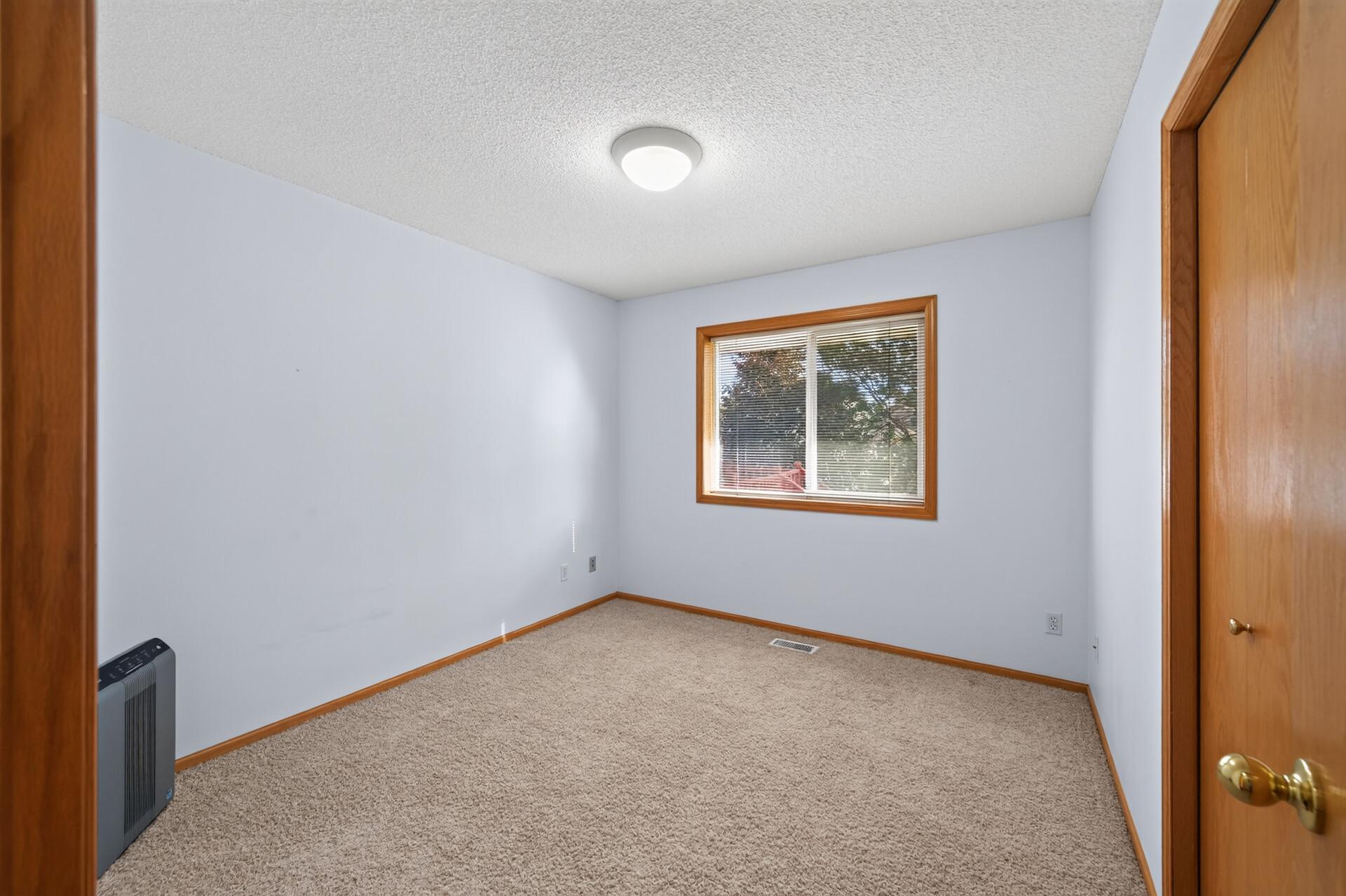 View of Residential at 9509 Dogwood Avenue, Brooklyn Park MN 55443, Brooklyn Park (13 of 30) - Mike Wilen | Minnesota Team Real Estate