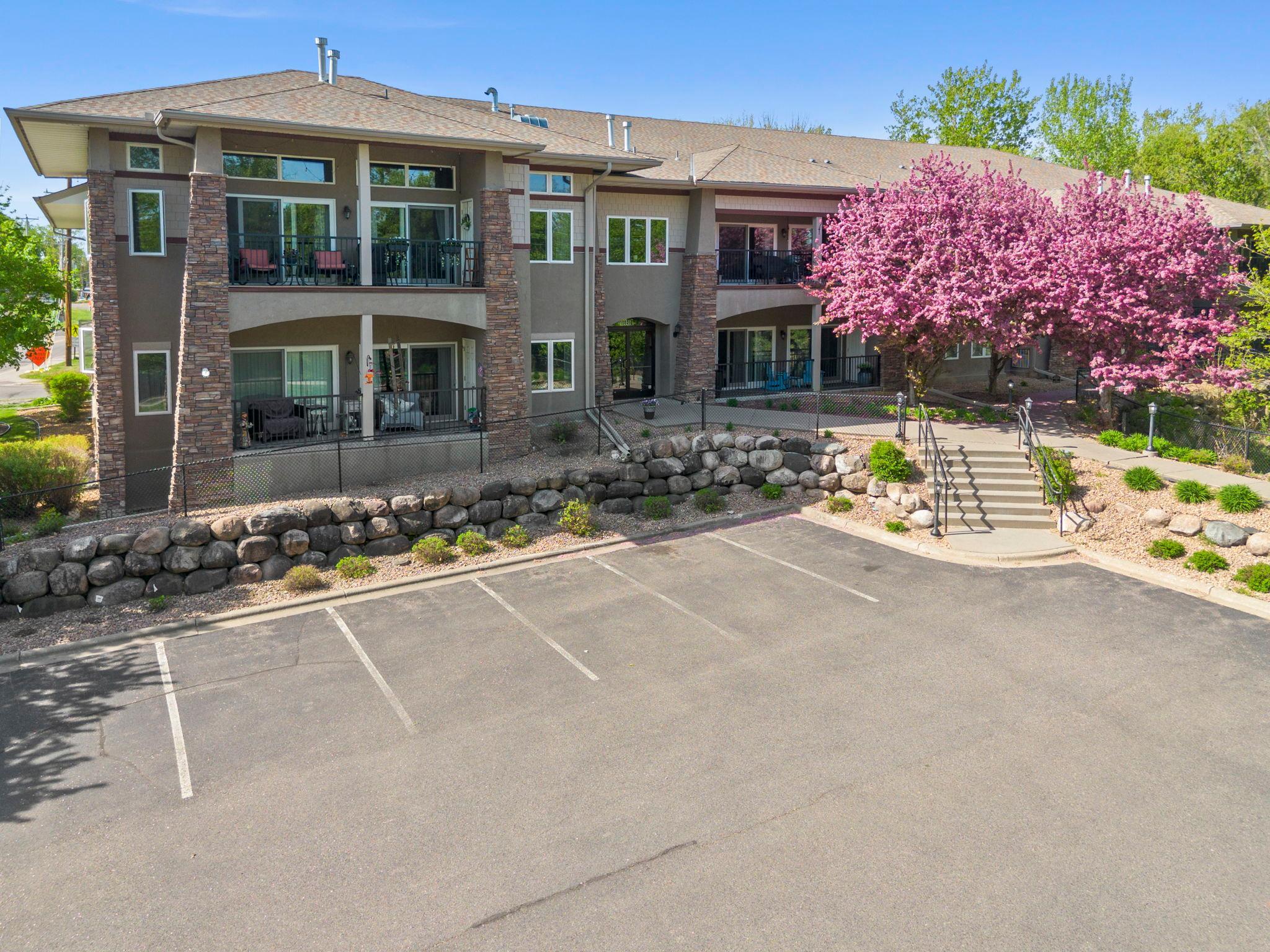 View of Residential at 10806 Shore Drive #103, Plymouth MN 55441, Plymouth (5 of 39) - Mike Wilen | Minnesota Team Real Estate