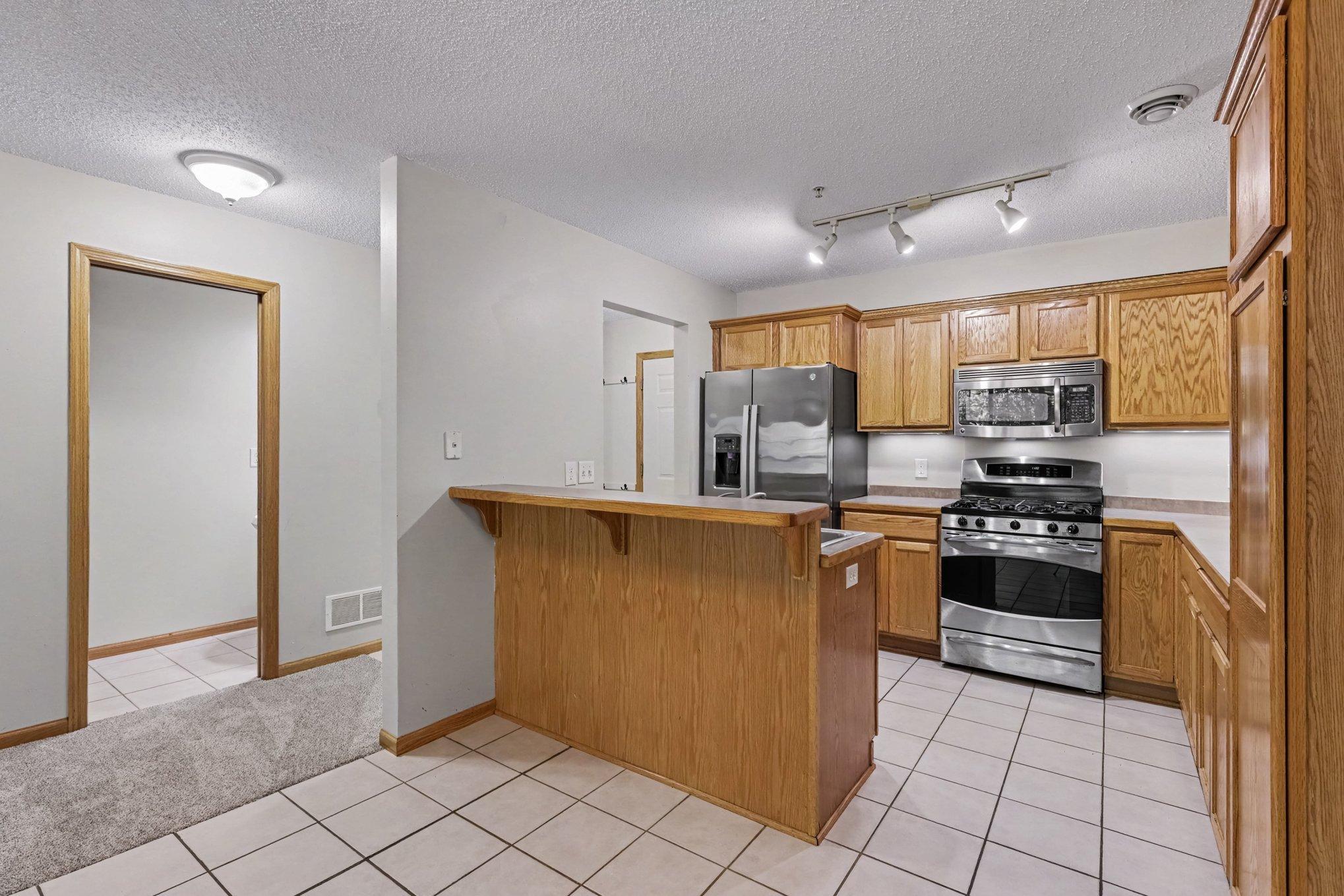 View of Residential at 6125 32nd Avenue, Crystal MN 55422, Crystal (10 of 40) - Mike Wilen | Minnesota Team Real Estate