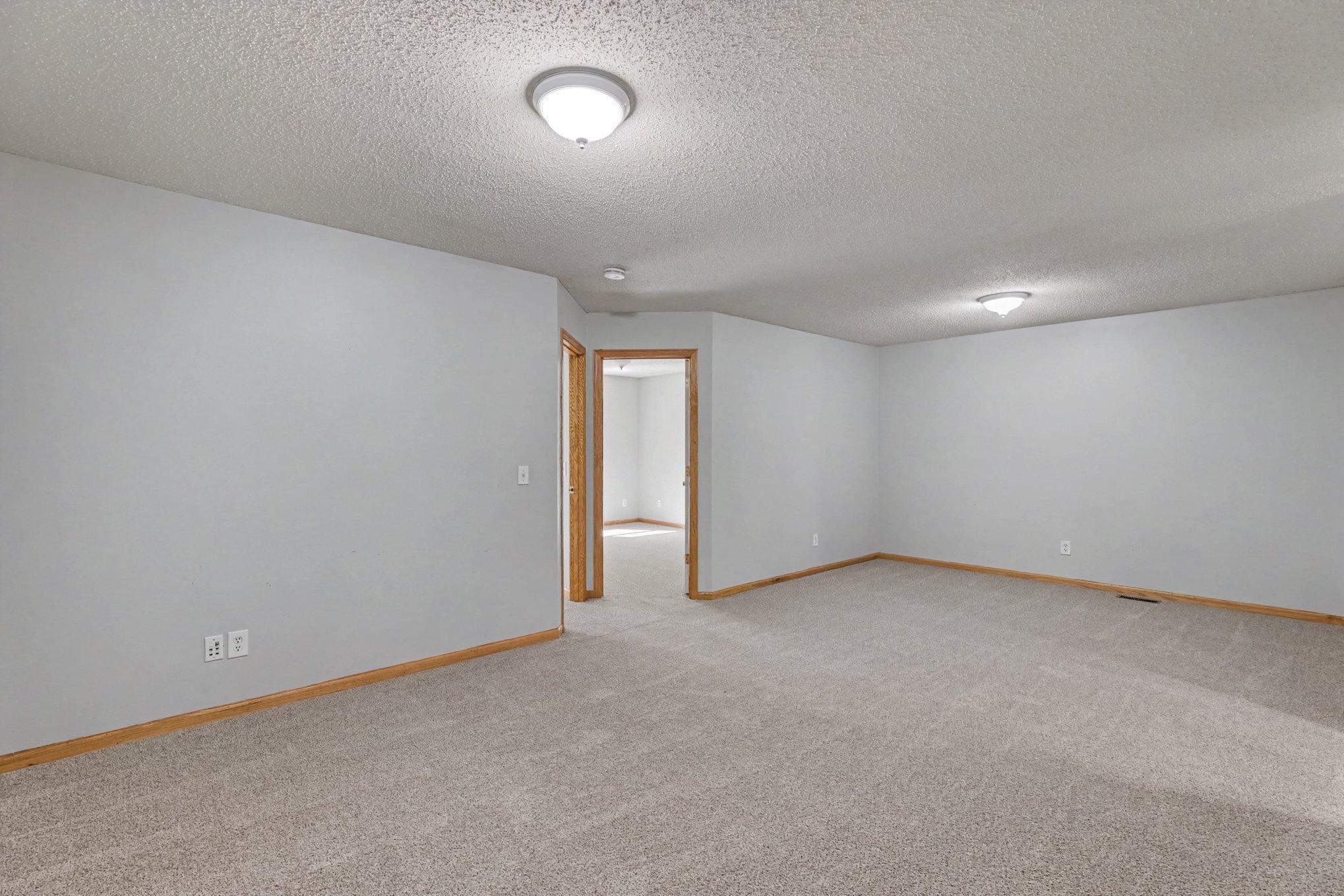 View of Residential at 6125 32nd Avenue, Crystal MN 55422, Crystal (17 of 40) - Mike Wilen | Minnesota Team Real Estate