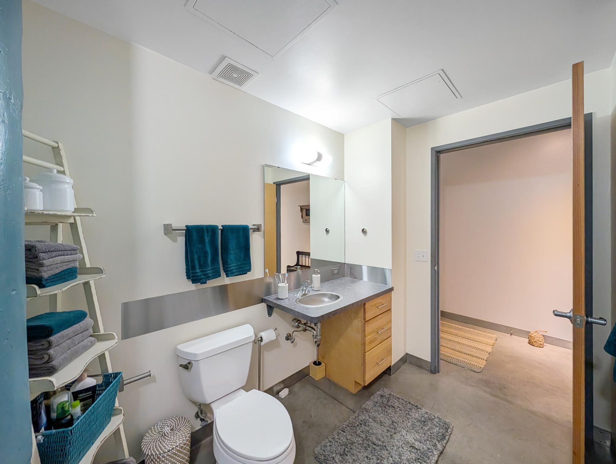 View of Residential at 250 Park Avenue #614, Minneapolis MN 55415, Minneapolis (21 of 40) - Mike Wilen | Minnesota Team Real Estate
