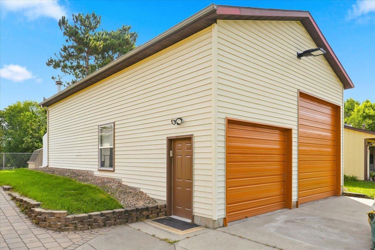 View of Residential at 8006 Cooper Avenue, Inver Grove Heights MN 55076, Inver Grove Heights (41 of 50) - Mike Wilen | Minnesota Team Real Estate