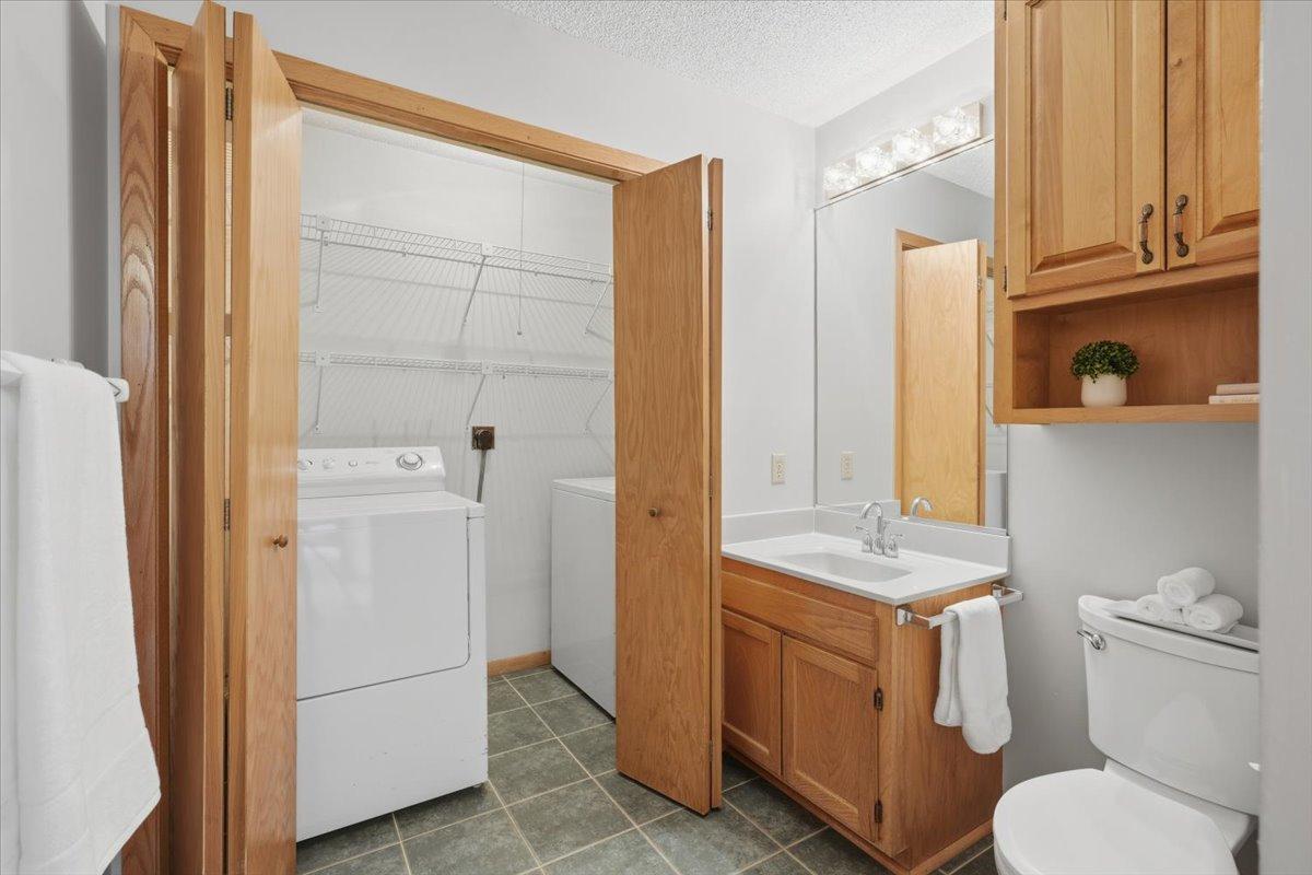 View of Residential at 8006 Cooper Avenue, Inver Grove Heights MN 55076, Inver Grove Heights (16 of 50) - Mike Wilen | Minnesota Team Real Estate