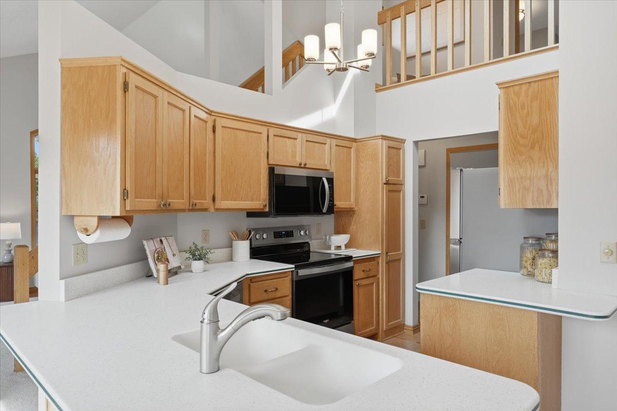 View of Residential at 8006 Cooper Avenue, Inver Grove Heights MN 55076, Inver Grove Heights (9 of 50) - Mike Wilen | Minnesota Team Real Estate