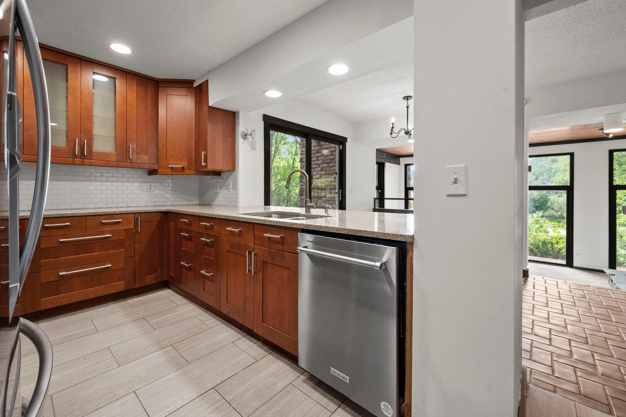 View of Residential at 16411 Kingswood Drive, Lakeville MN 55044, Lakeville (22 of 63) - Mike Wilen | Minnesota Team Real Estate