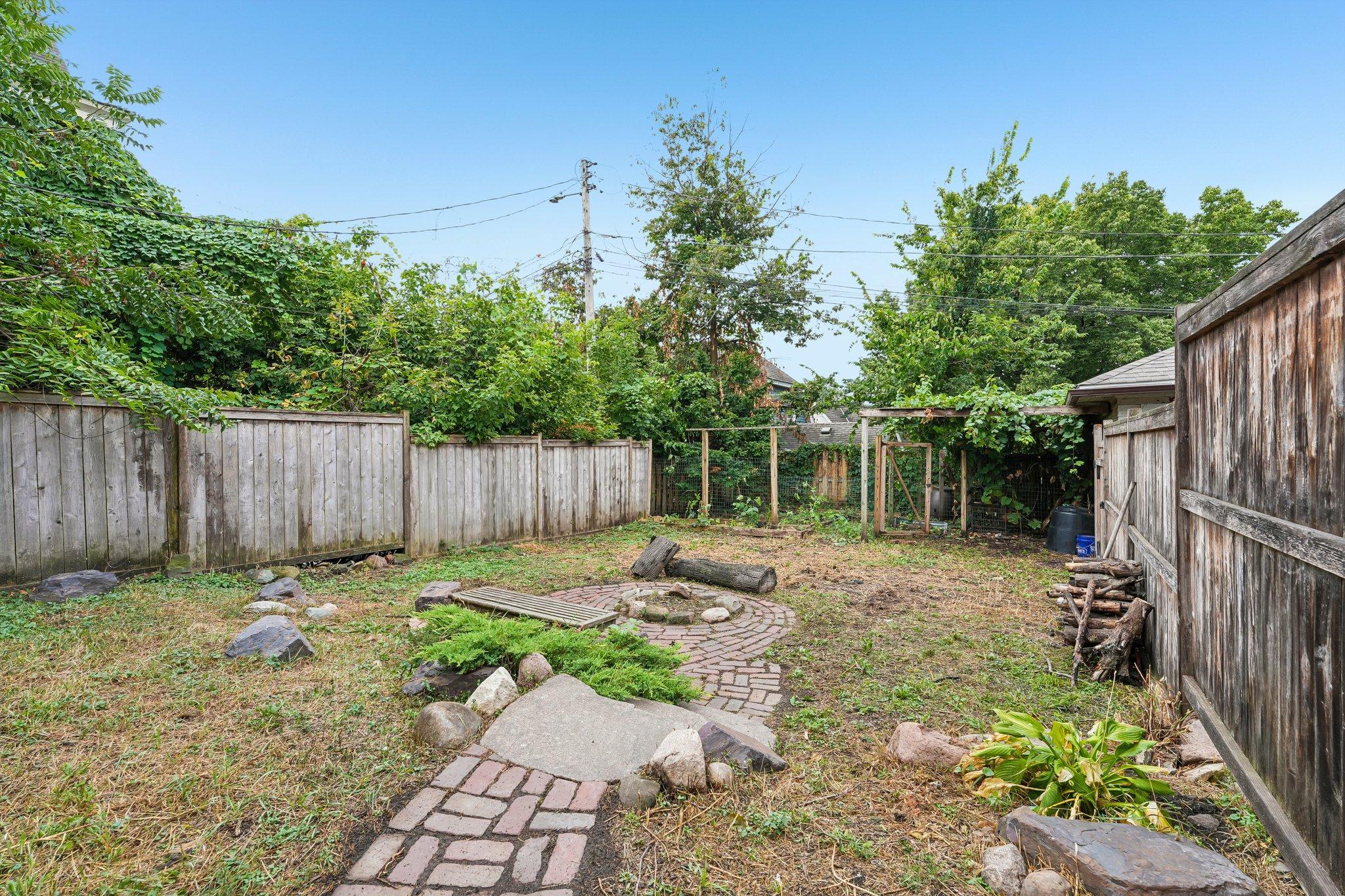 View of Residential at 355 Bates Avenue, Saint Paul MN 55106, Saint Paul (38 of 44) - Mike Wilen | Minnesota Team Real Estate