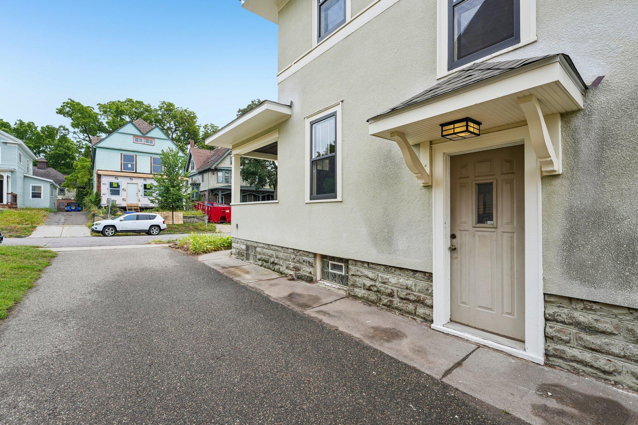 View of Residential at 355 Bates Avenue, Saint Paul MN 55106, Saint Paul (40 of 44) - Mike Wilen | Minnesota Team Real Estate