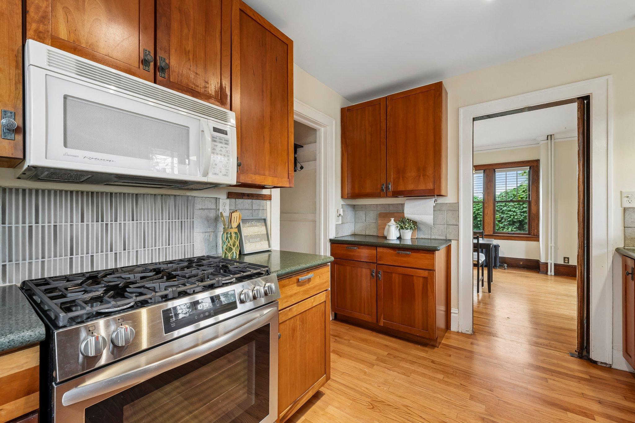 View of Residential at 355 Bates Avenue, Saint Paul MN 55106, Saint Paul (19 of 44) - Mike Wilen | Minnesota Team Real Estate