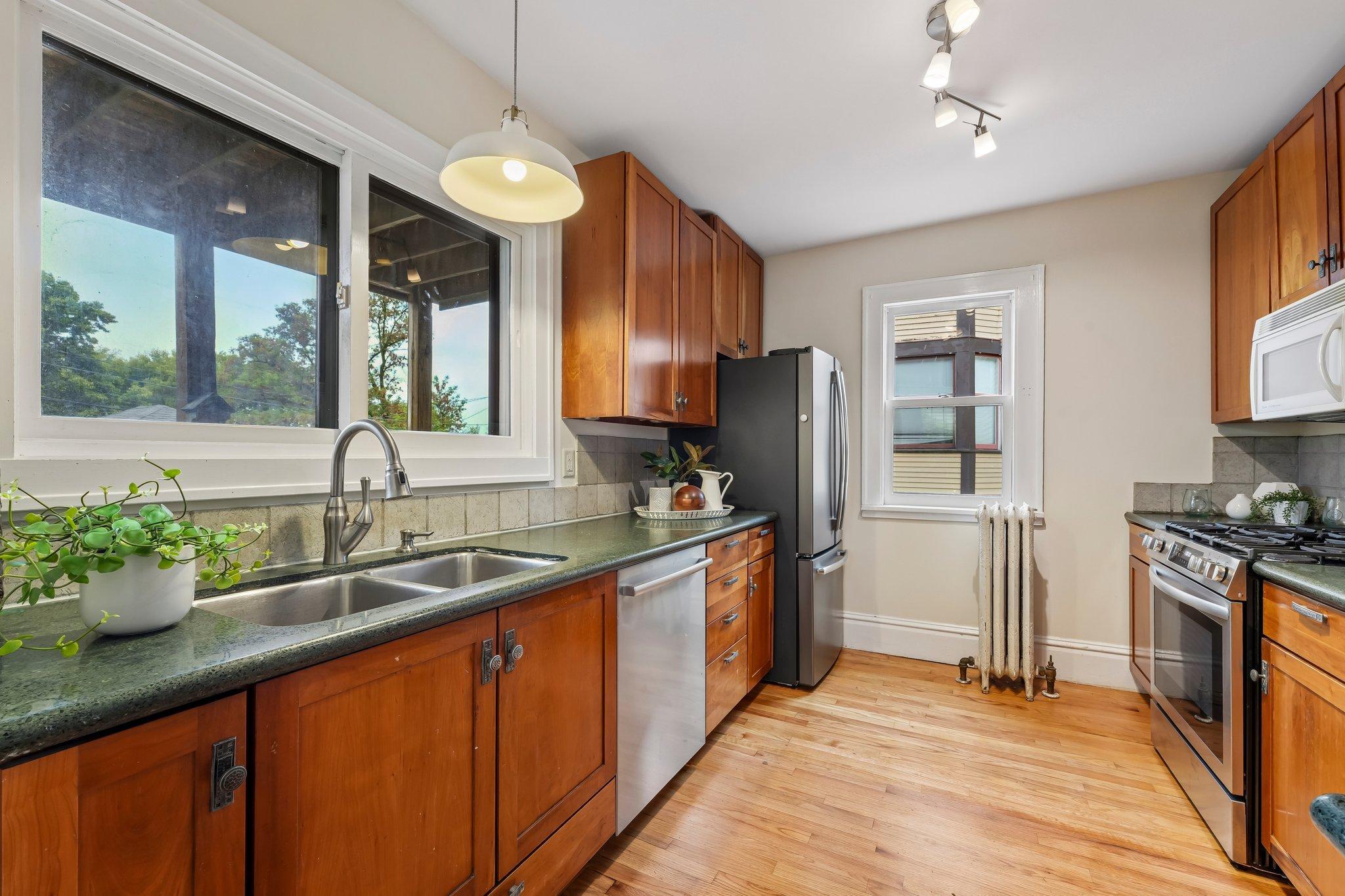 View of Residential at 355 Bates Avenue, Saint Paul MN 55106, Saint Paul (17 of 44) - Mike Wilen | Minnesota Team Real Estate