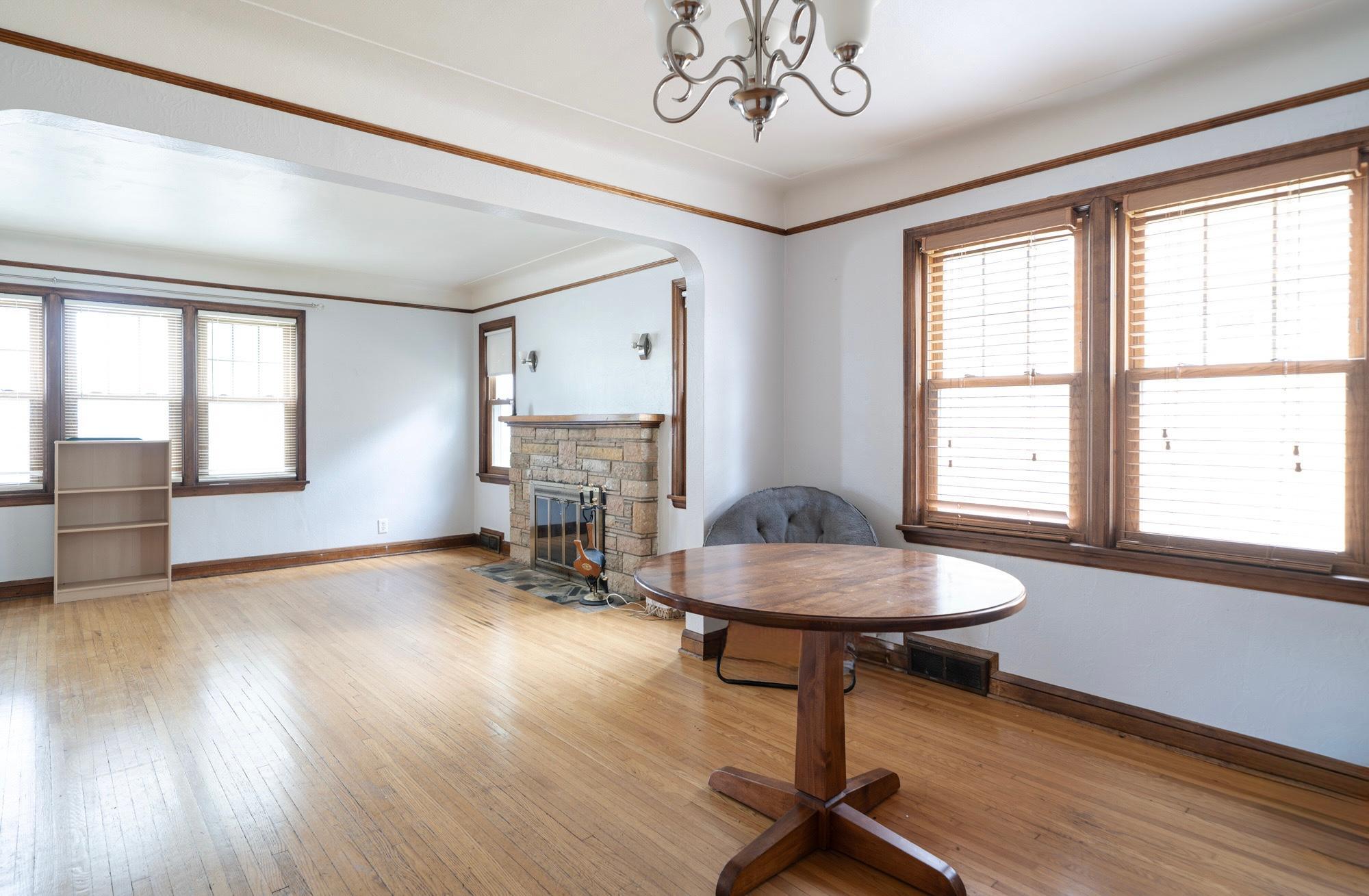 View of Residential Income at 899 Parkview Avenue, Saint Paul MN 55117, Saint Paul (6 of 58) - Mike Wilen | Minnesota Team Real Estate