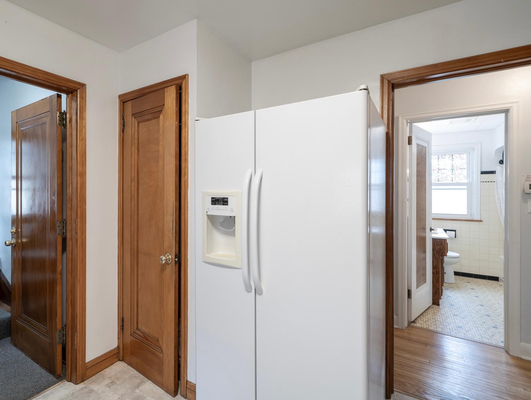 View of Residential Income at 899 Parkview Avenue, Saint Paul MN 55117, Saint Paul (13 of 58) - Mike Wilen | Minnesota Team Real Estate