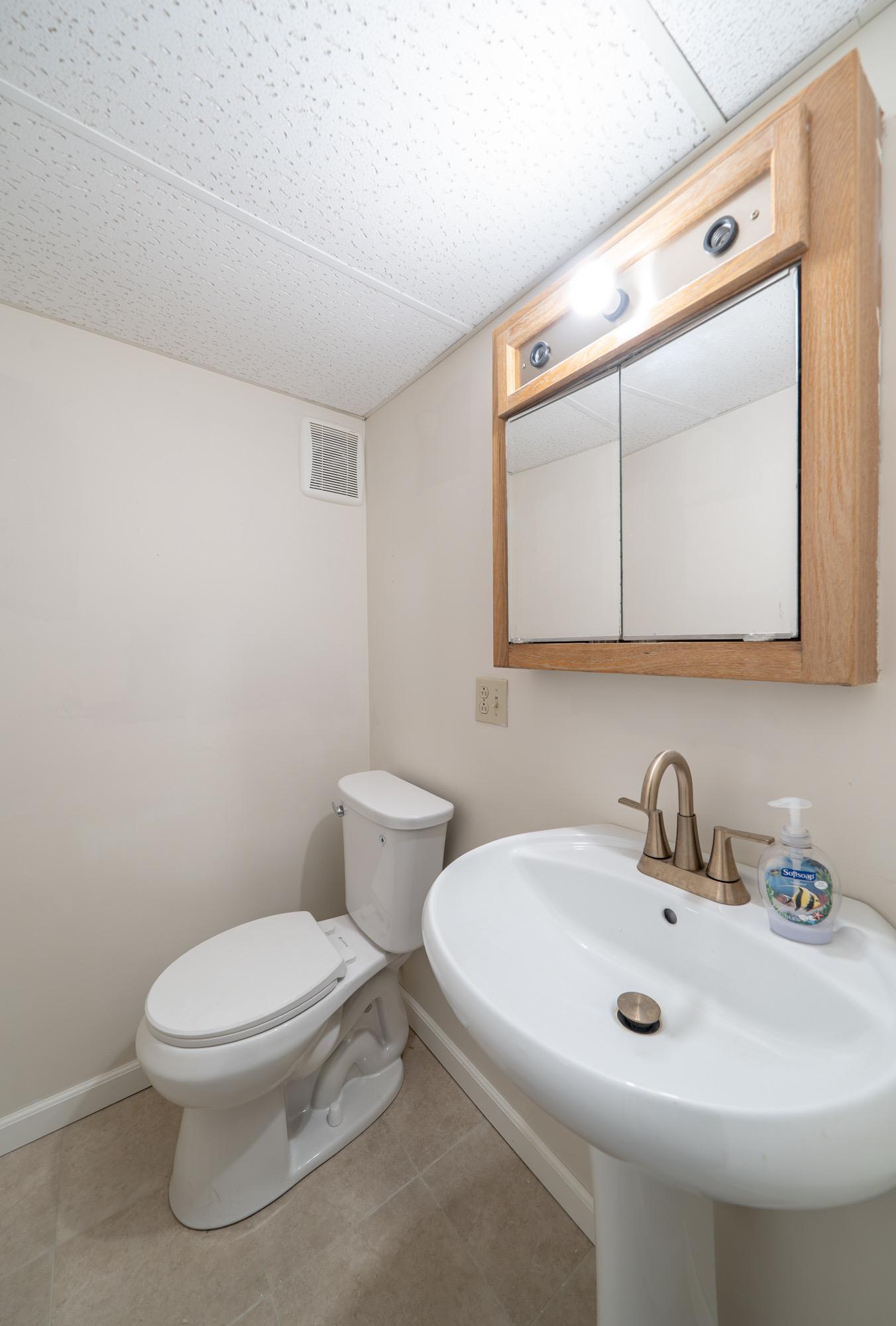 View of Residential Income at 899 Parkview Avenue, Saint Paul MN 55117, Saint Paul (20 of 58) - Mike Wilen | Minnesota Team Real Estate