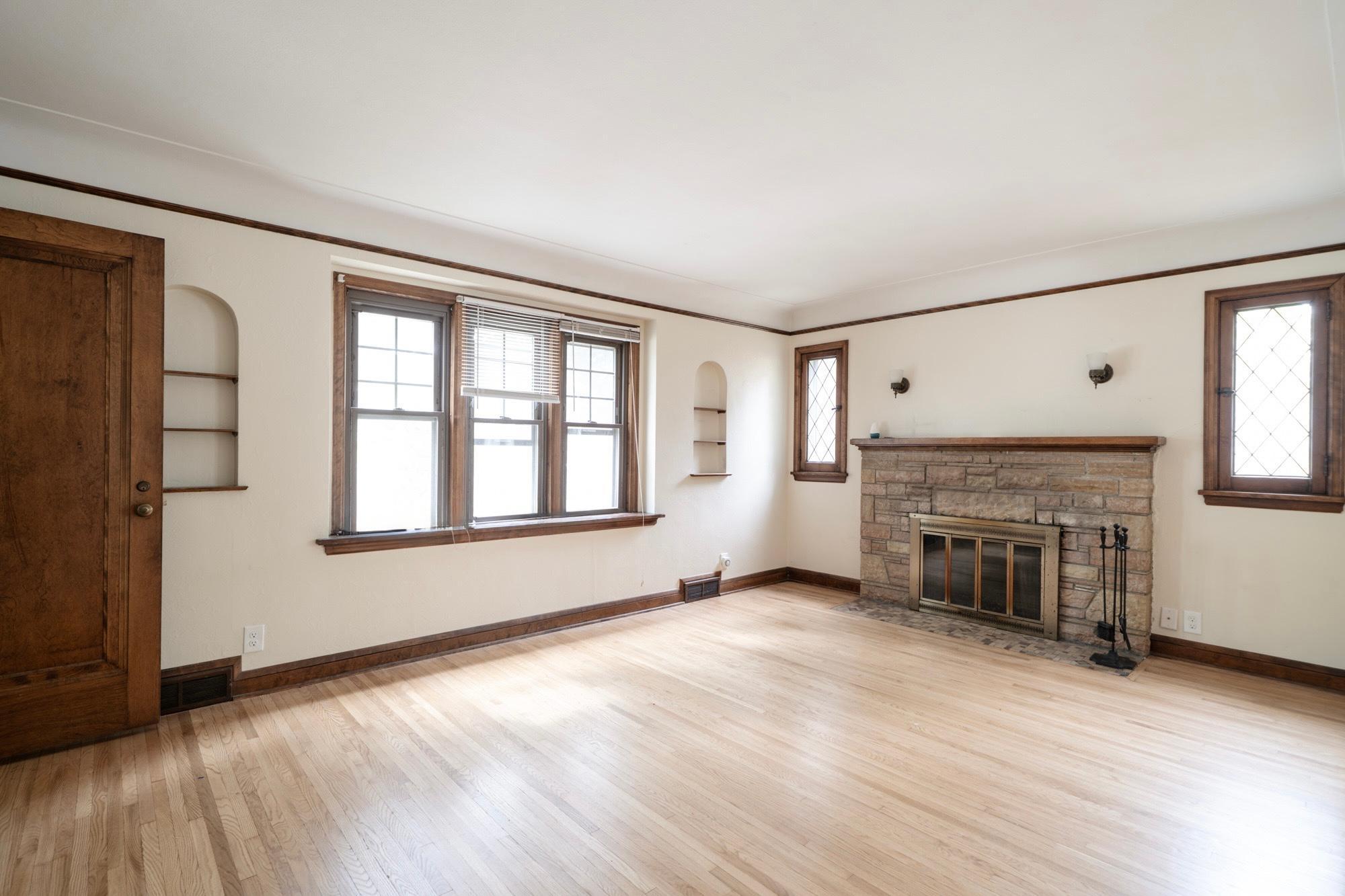 View of Residential Income at 899 Parkview Avenue, Saint Paul MN 55117, Saint Paul (35 of 58) - Mike Wilen | Minnesota Team Real Estate