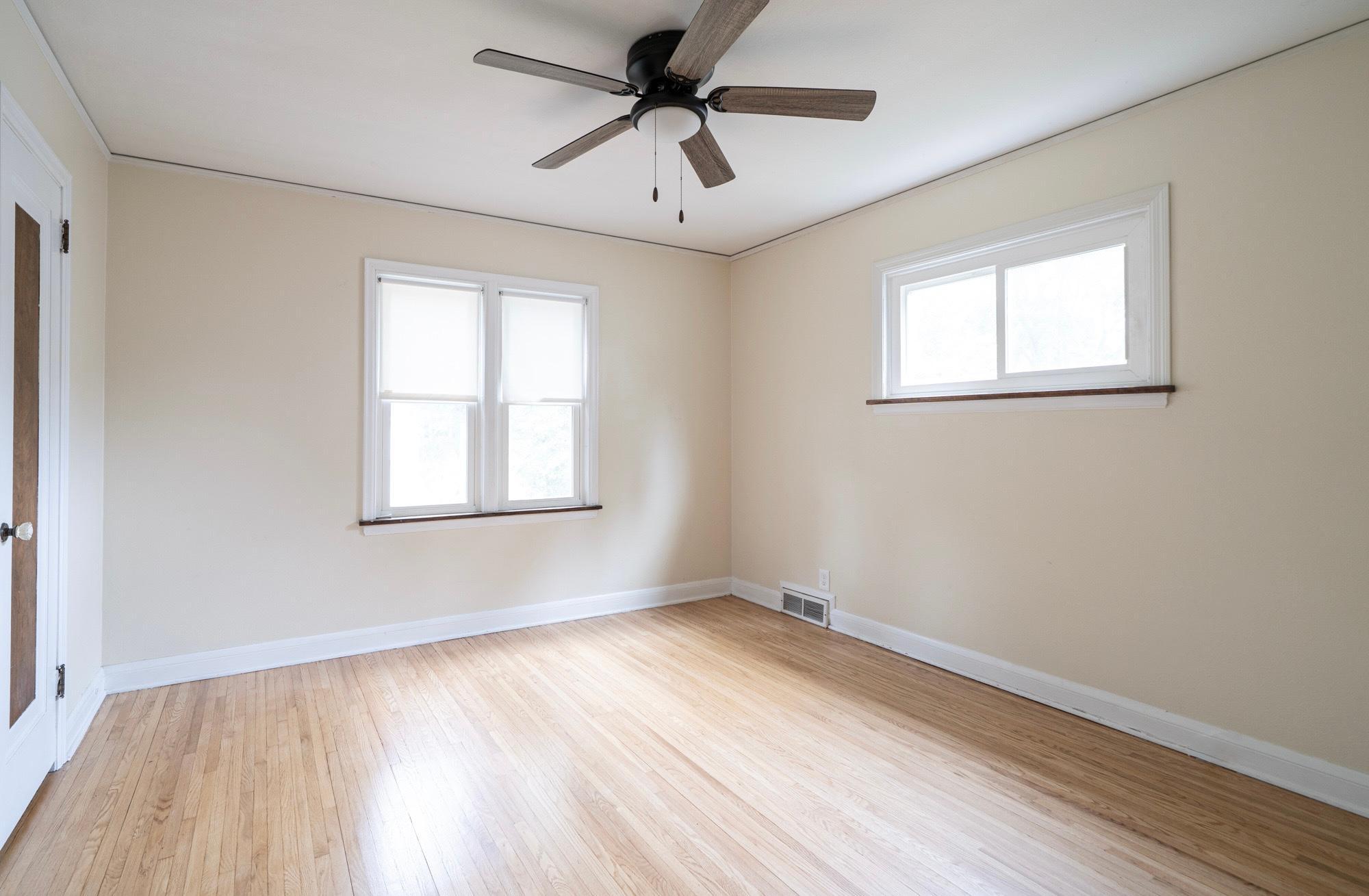 View of Residential Income at 899 Parkview Avenue, Saint Paul MN 55117, Saint Paul (45 of 58) - Mike Wilen | Minnesota Team Real Estate