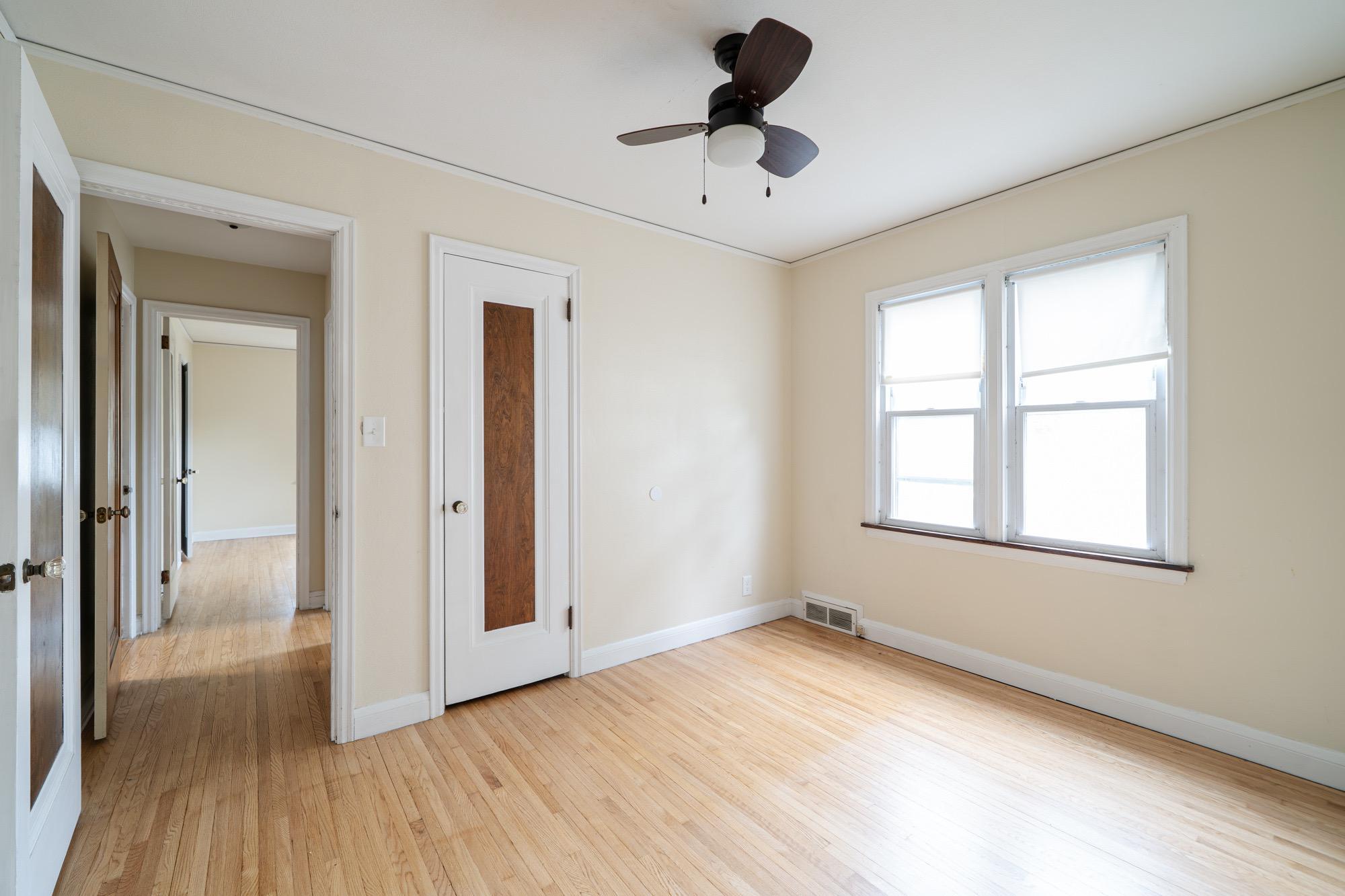 View of Residential Income at 899 Parkview Avenue, Saint Paul MN 55117, Saint Paul (41 of 58) - Mike Wilen | Minnesota Team Real Estate