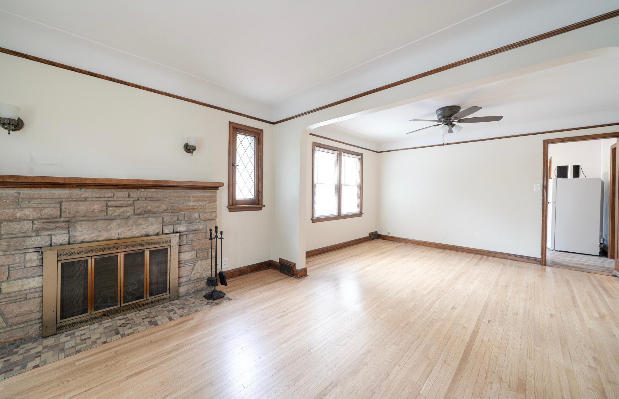 View of Residential Income at 899 Parkview Avenue, Saint Paul MN 55117, Saint Paul (37 of 58) - Mike Wilen | Minnesota Team Real Estate