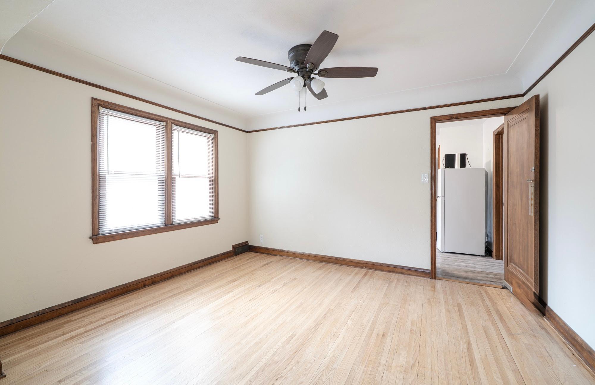 View of Residential Income at 899 Parkview Avenue, Saint Paul MN 55117, Saint Paul (40 of 58) - Mike Wilen | Minnesota Team Real Estate
