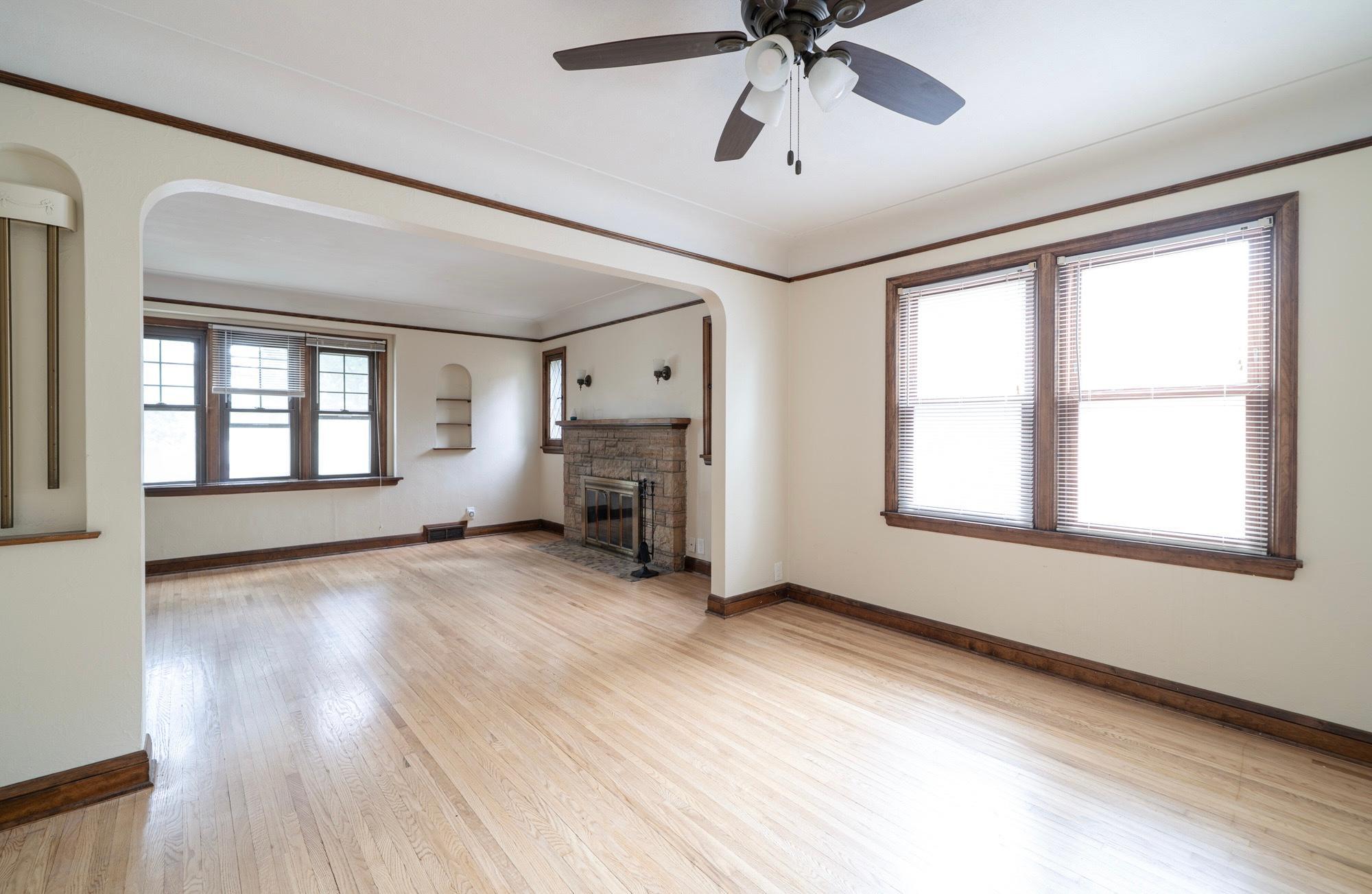 View of Residential Income at 899 Parkview Avenue, Saint Paul MN 55117, Saint Paul (38 of 58) - Mike Wilen | Minnesota Team Real Estate