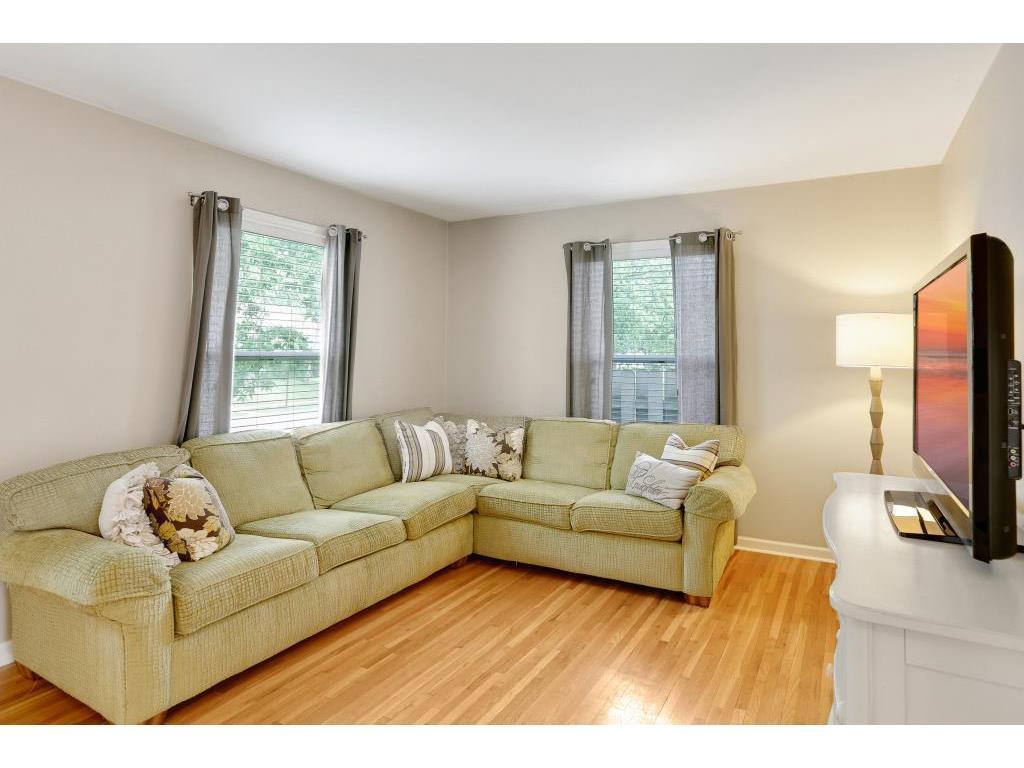 View of Residential at 2832 Florida Avenue, Saint Louis Park MN 55426, Saint Louis Park (4 of 19) - Mike Wilen | Minnesota Team Real Estate
