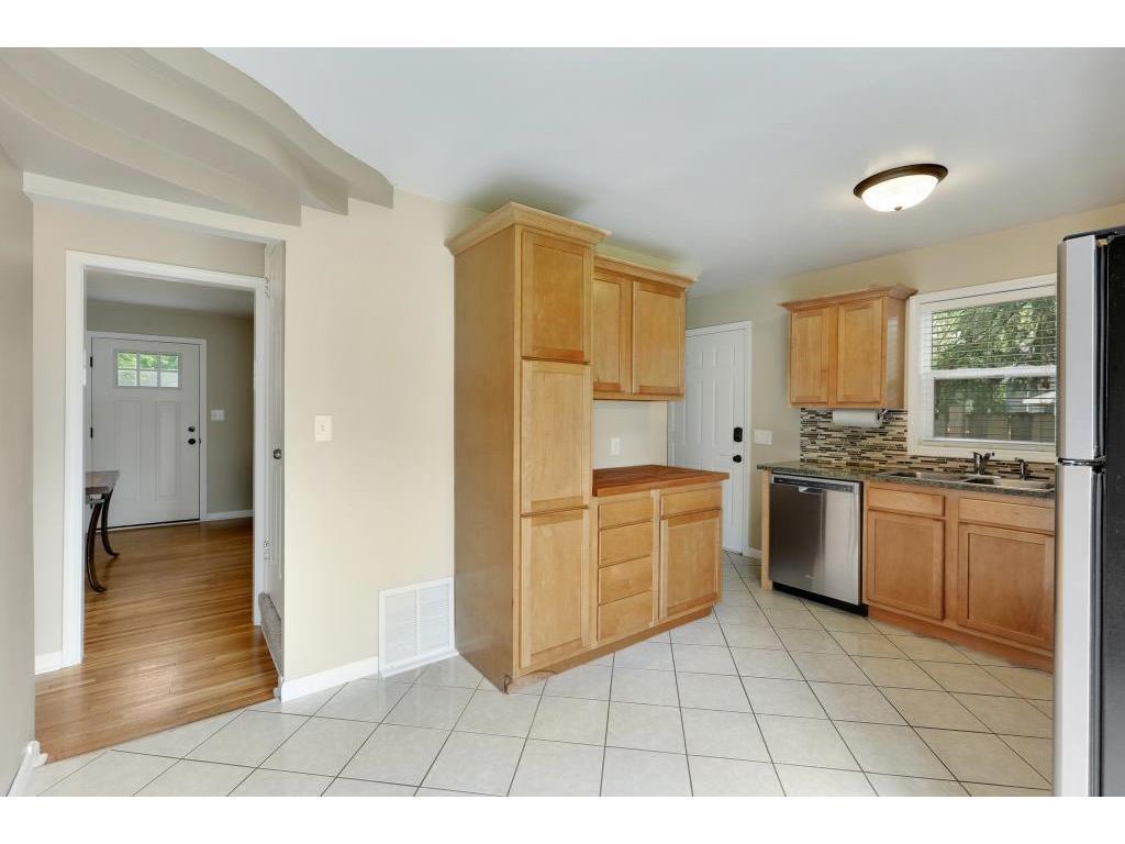 View of Residential at 2832 Florida Avenue, Saint Louis Park MN 55426, Saint Louis Park (6 of 19) - Mike Wilen | Minnesota Team Real Estate