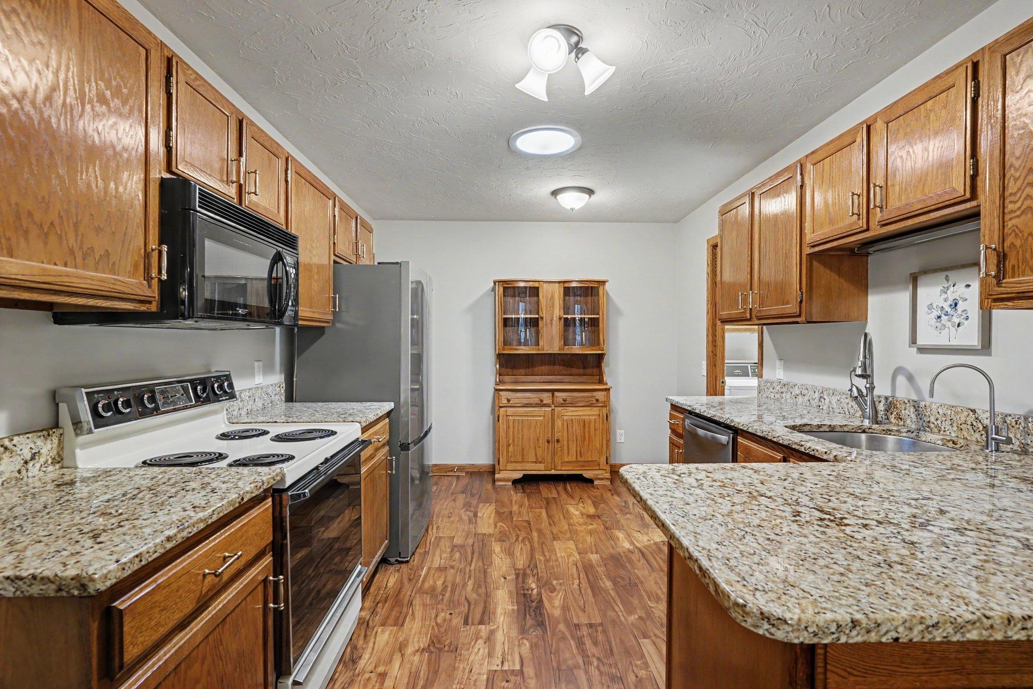 View of Residential at 7778 Glenda Court, Apple Valley MN 55107, Apple Valley (12 of 32) - Mike Wilen | Minnesota Team Real Estate