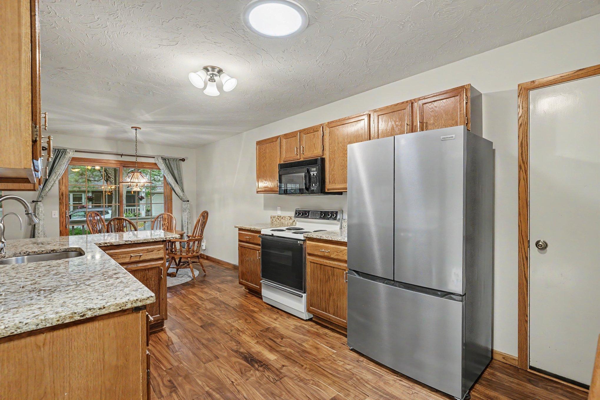 View of Residential at 7778 Glenda Court, Apple Valley MN 55107, Apple Valley (13 of 32) - Mike Wilen | Minnesota Team Real Estate
