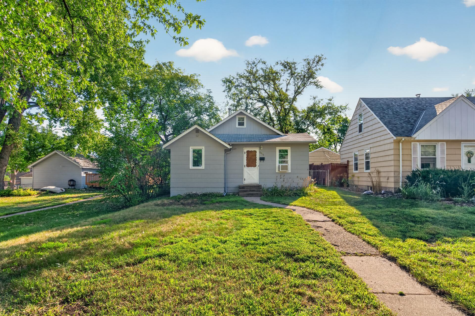 View of Single Family at 2841 Blackstone Avenue, Saint Louis Park - Mike Wilen | Minnesota Team Real Estate