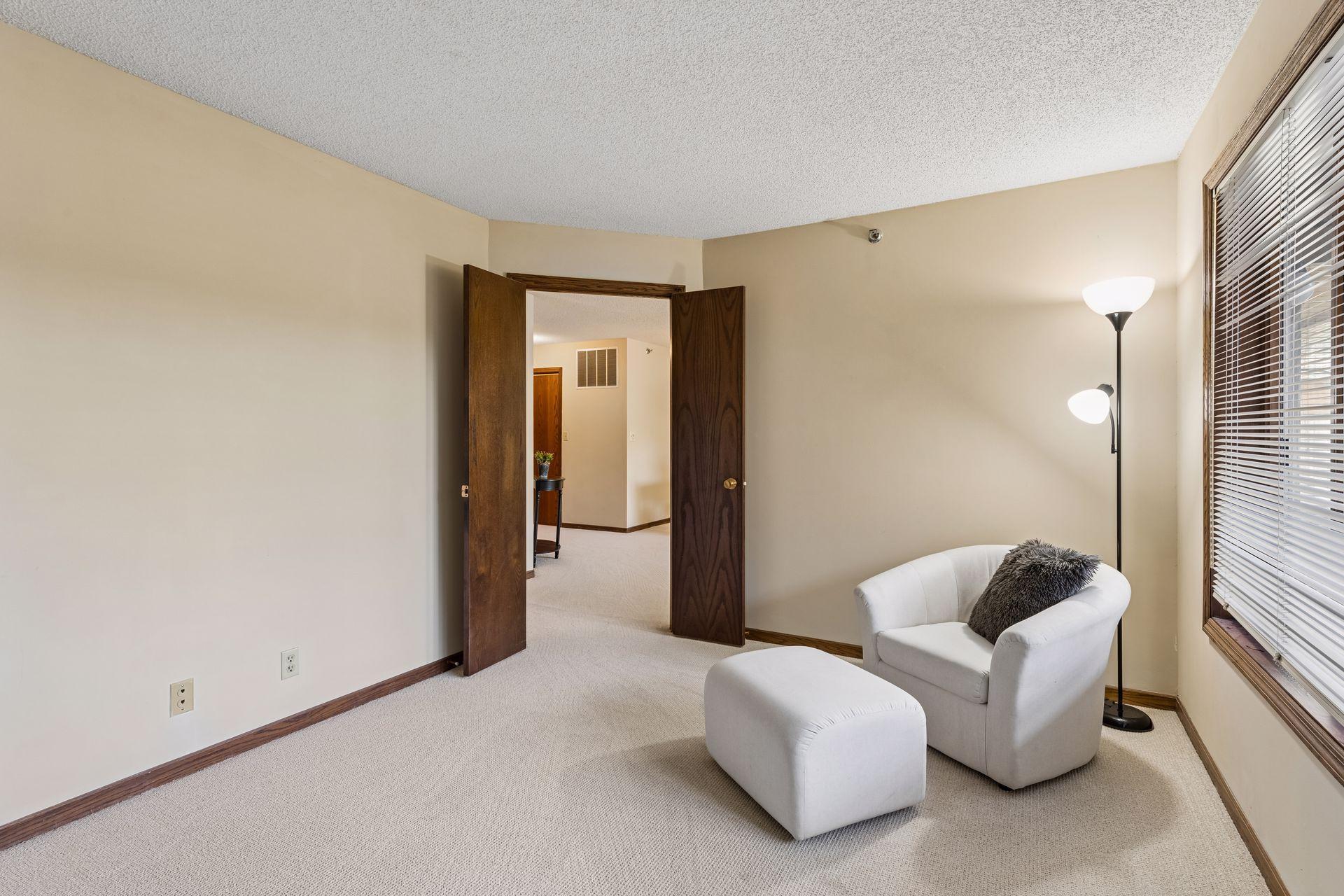 View of Residential at 3801 98th Street #306, Bloomington MN 55431, Bloomington (20 of 31) - Mike Wilen | Minnesota Team Real Estate