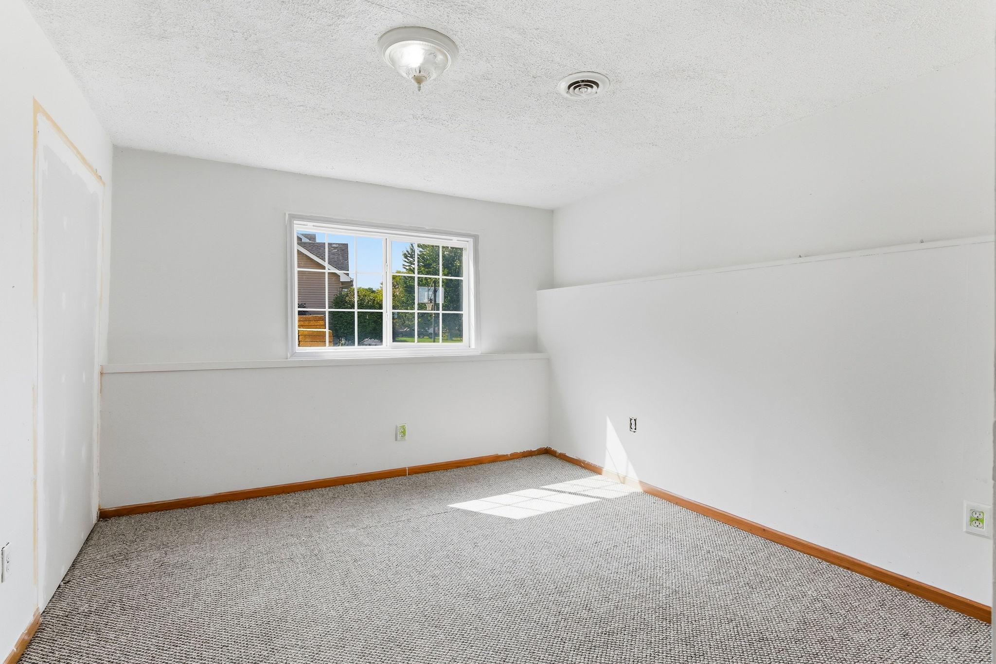 View of Residential at 8837 Carriage Hill Place, Savage MN 55378, Savage (30 of 34) - Mike Wilen | Minnesota Team Real Estate