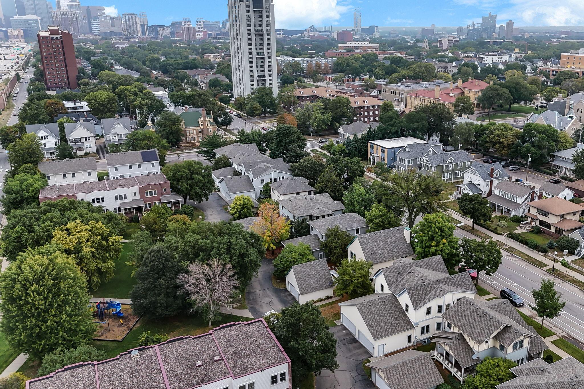 View of Residential at 2630 Portland Avenue, Minneapolis MN 55407, Minneapolis (24 of 25) - Mike Wilen | Minnesota Team Real Estate