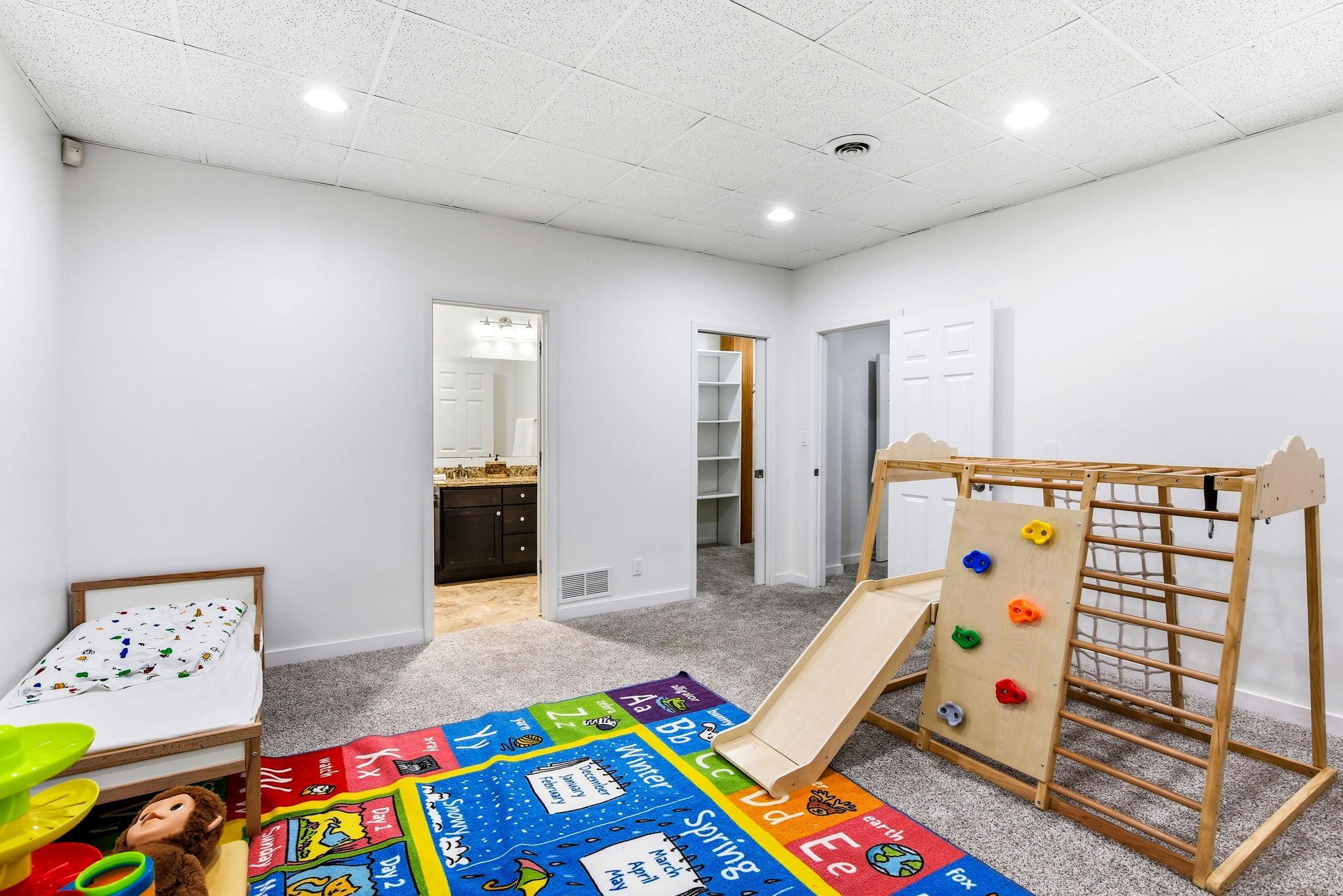 View of Residential at 2630 Portland Avenue, Minneapolis MN 55407, Minneapolis (19 of 25) - Mike Wilen | Minnesota Team Real Estate