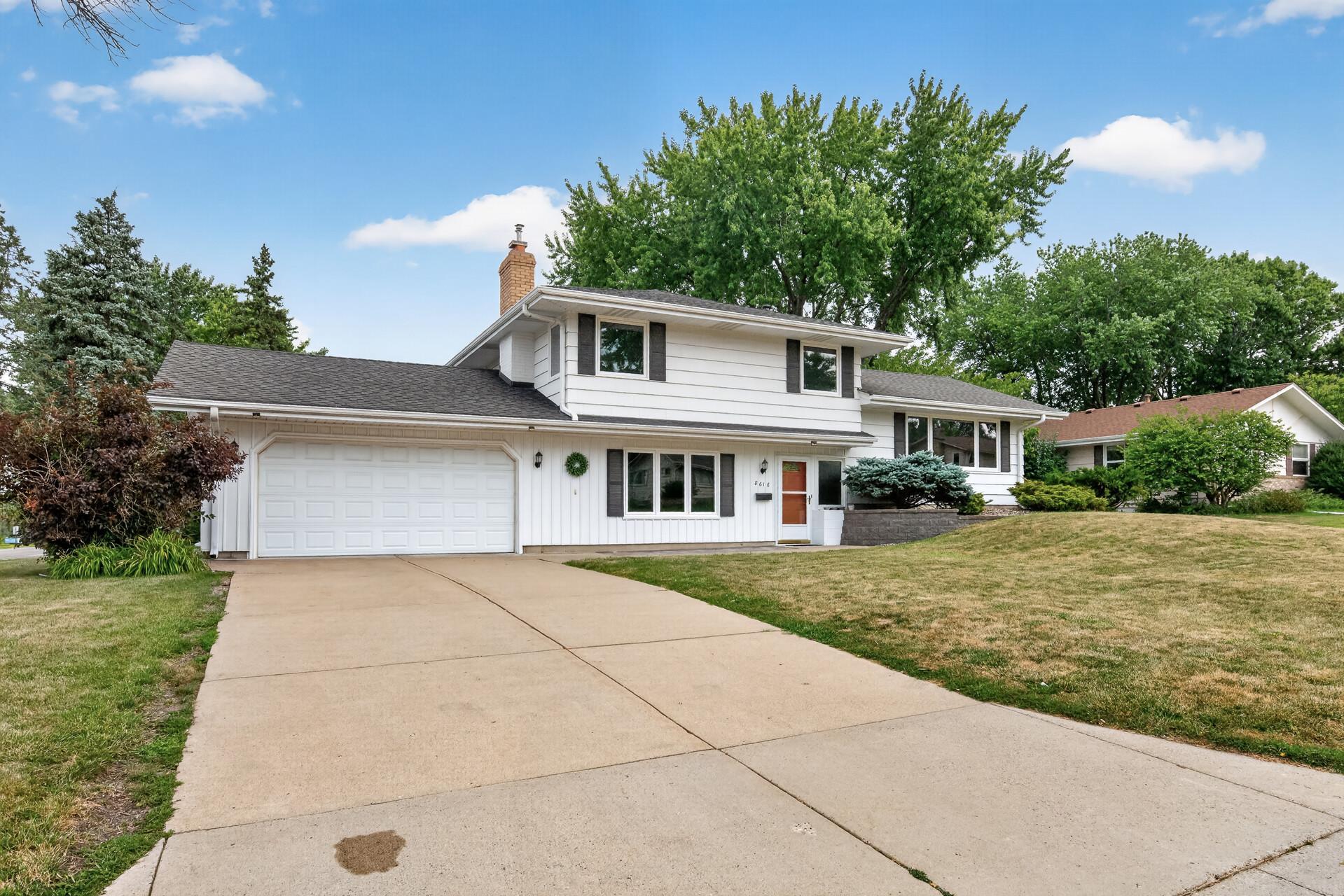 View of Residential at 8616 34th Avenue, New Hope MN 55427, New Hope (2 of 32) - Mike Wilen | Minnesota Team Real Estate