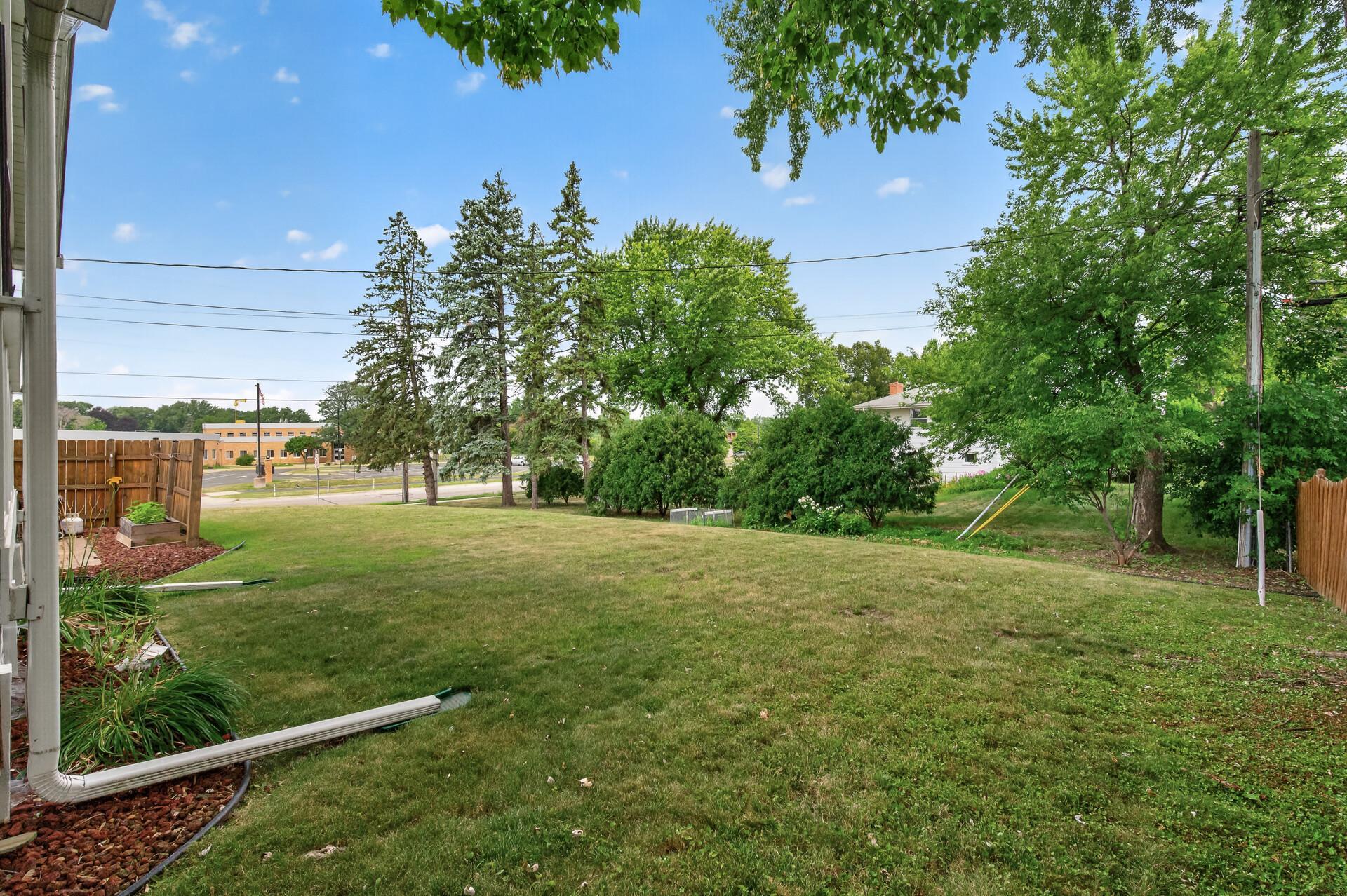 View of Residential at 8616 34th Avenue, New Hope MN 55427, New Hope (30 of 32) - Mike Wilen | Minnesota Team Real Estate
