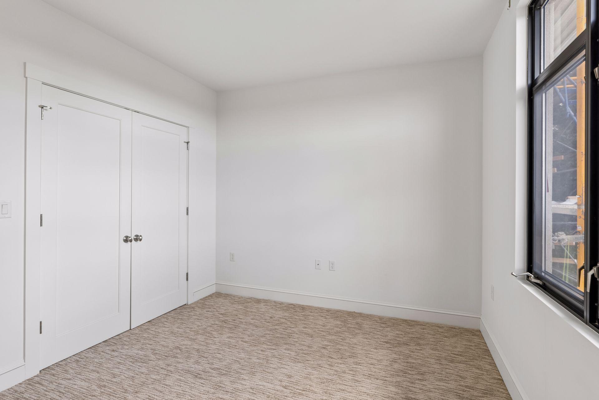 View of Residential at 301 Kenwood Parkway #502, Minneapolis MN 55403, Minneapolis (37 of 44) - Mike Wilen | Minnesota Team Real Estate