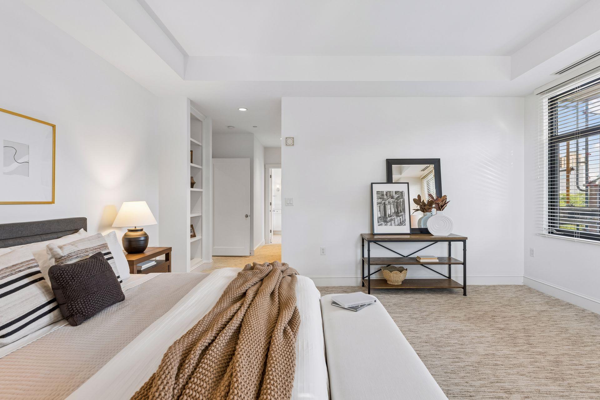 View of Residential at 301 Kenwood Parkway #502, Minneapolis MN 55403, Minneapolis (30 of 44) - Mike Wilen | Minnesota Team Real Estate