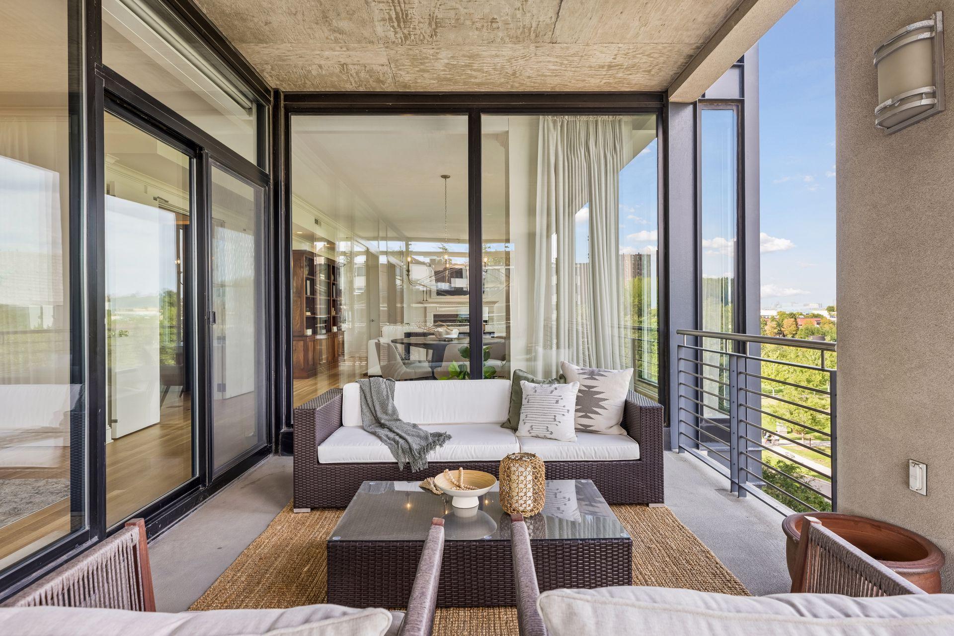 View of Residential at 301 Kenwood Parkway #502, Minneapolis MN 55403, Minneapolis (21 of 44) - Mike Wilen | Minnesota Team Real Estate