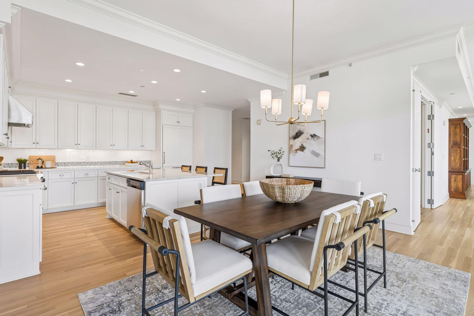 View of Residential at 301 Kenwood Parkway #502, Minneapolis MN 55403, Minneapolis (15 of 44) - Mike Wilen | Minnesota Team Real Estate