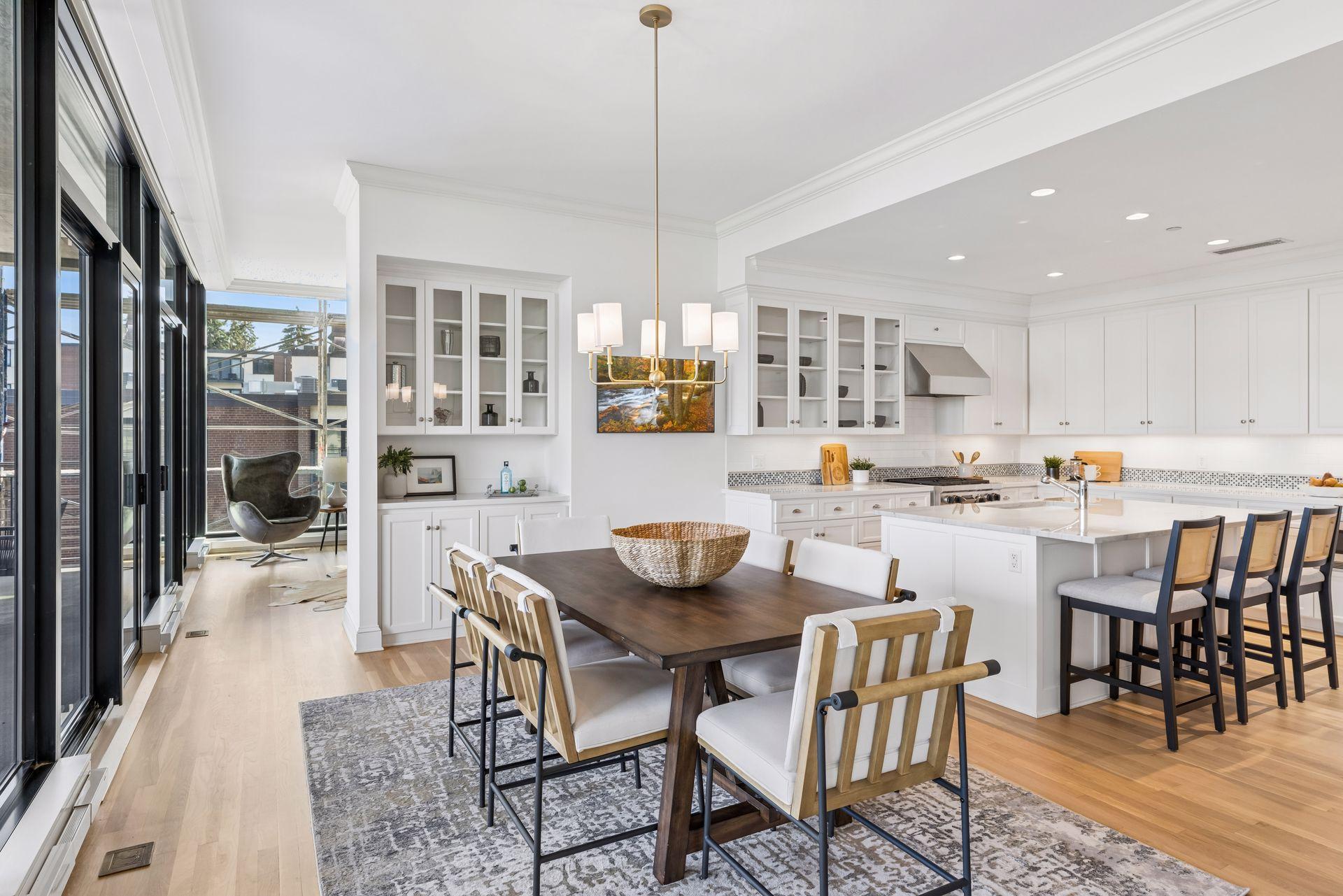 View of Residential at 301 Kenwood Parkway #502, Minneapolis MN 55403, Minneapolis (14 of 44) - Mike Wilen | Minnesota Team Real Estate
