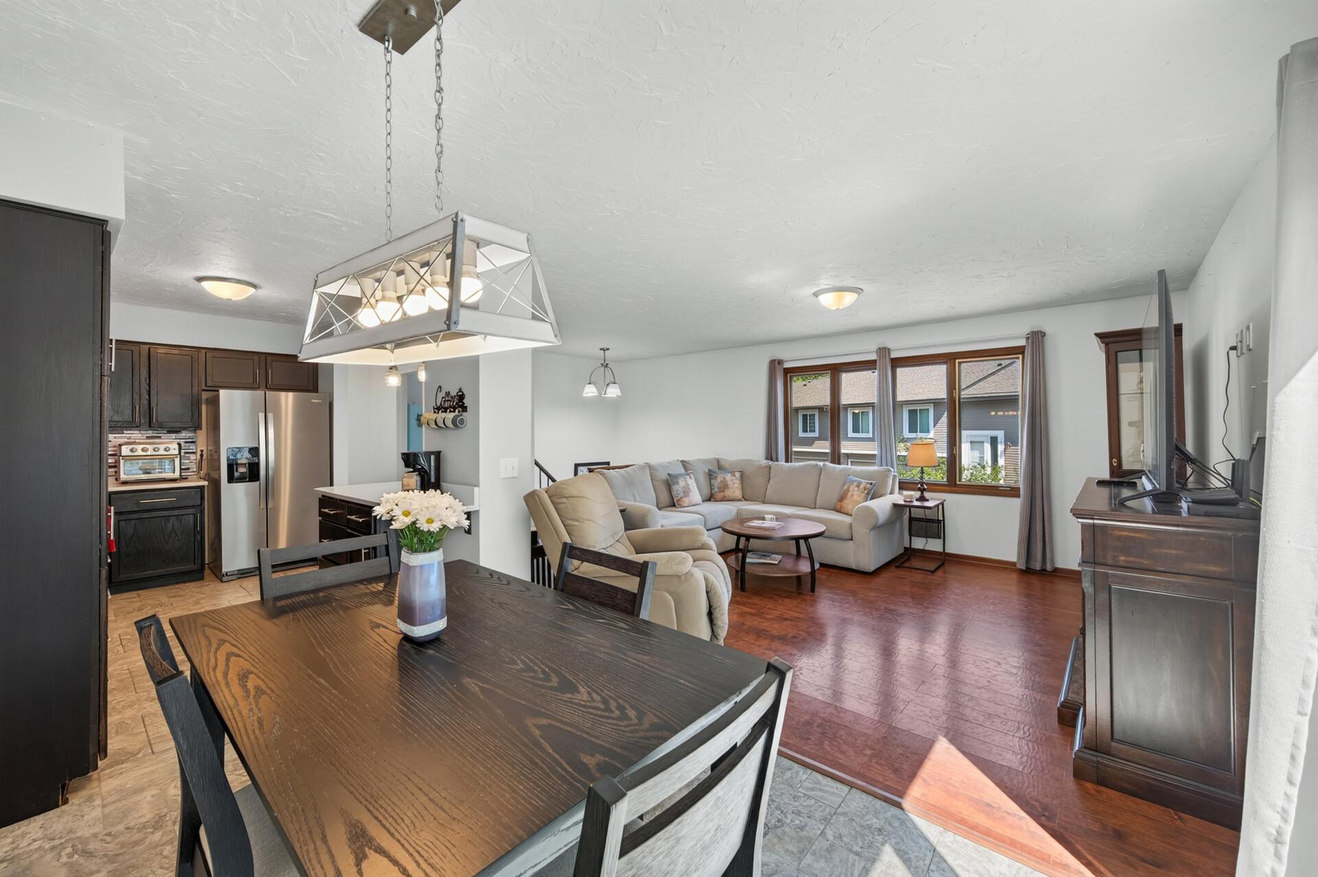 View of Residential at 14034 Heywood Path, Apple Valley MN 55124, Apple Valley (11 of 39) - Mike Wilen | Minnesota Team Real Estate