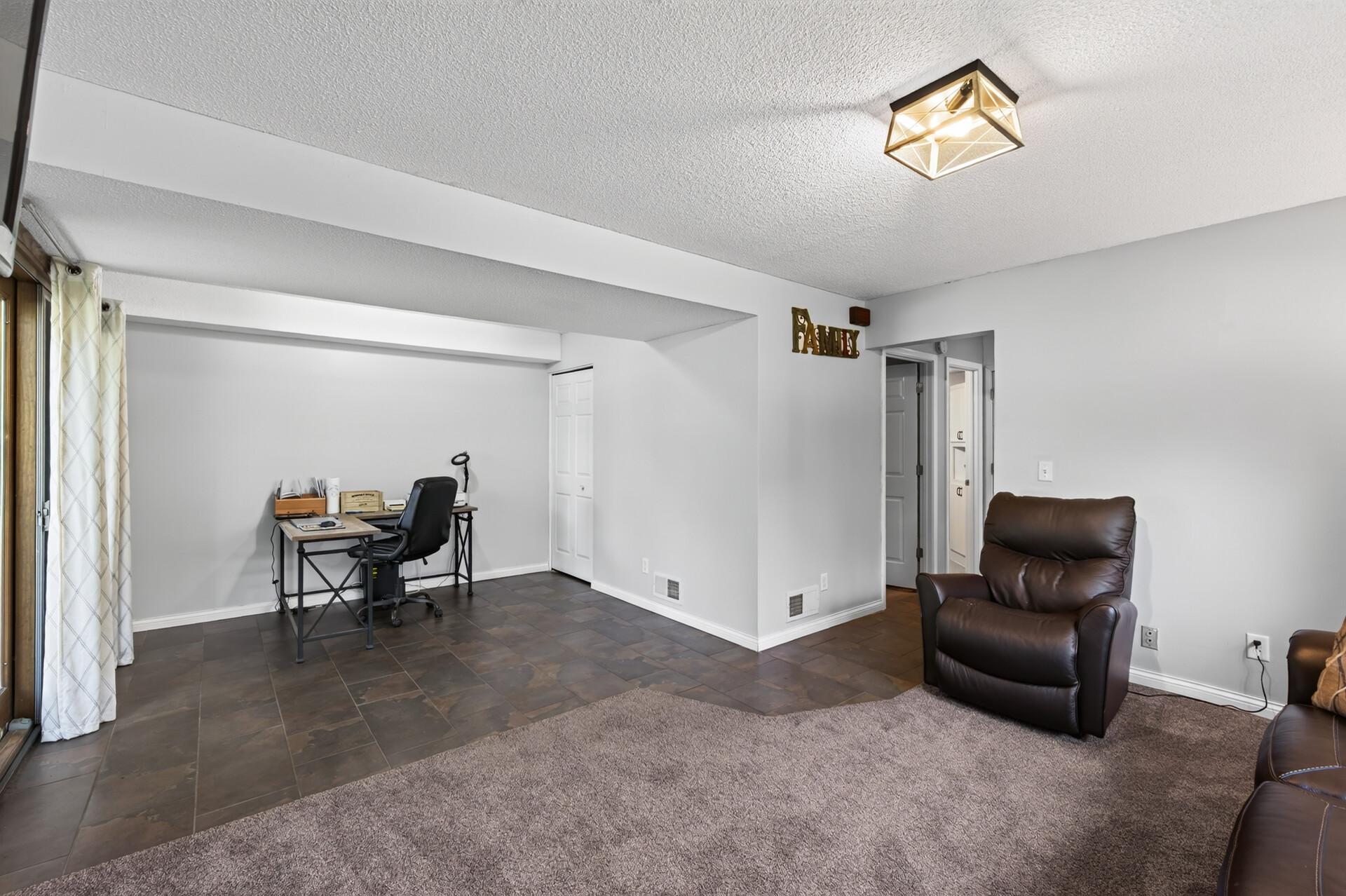 View of Residential at 14034 Heywood Path, Apple Valley MN 55124, Apple Valley (23 of 39) - Mike Wilen | Minnesota Team Real Estate