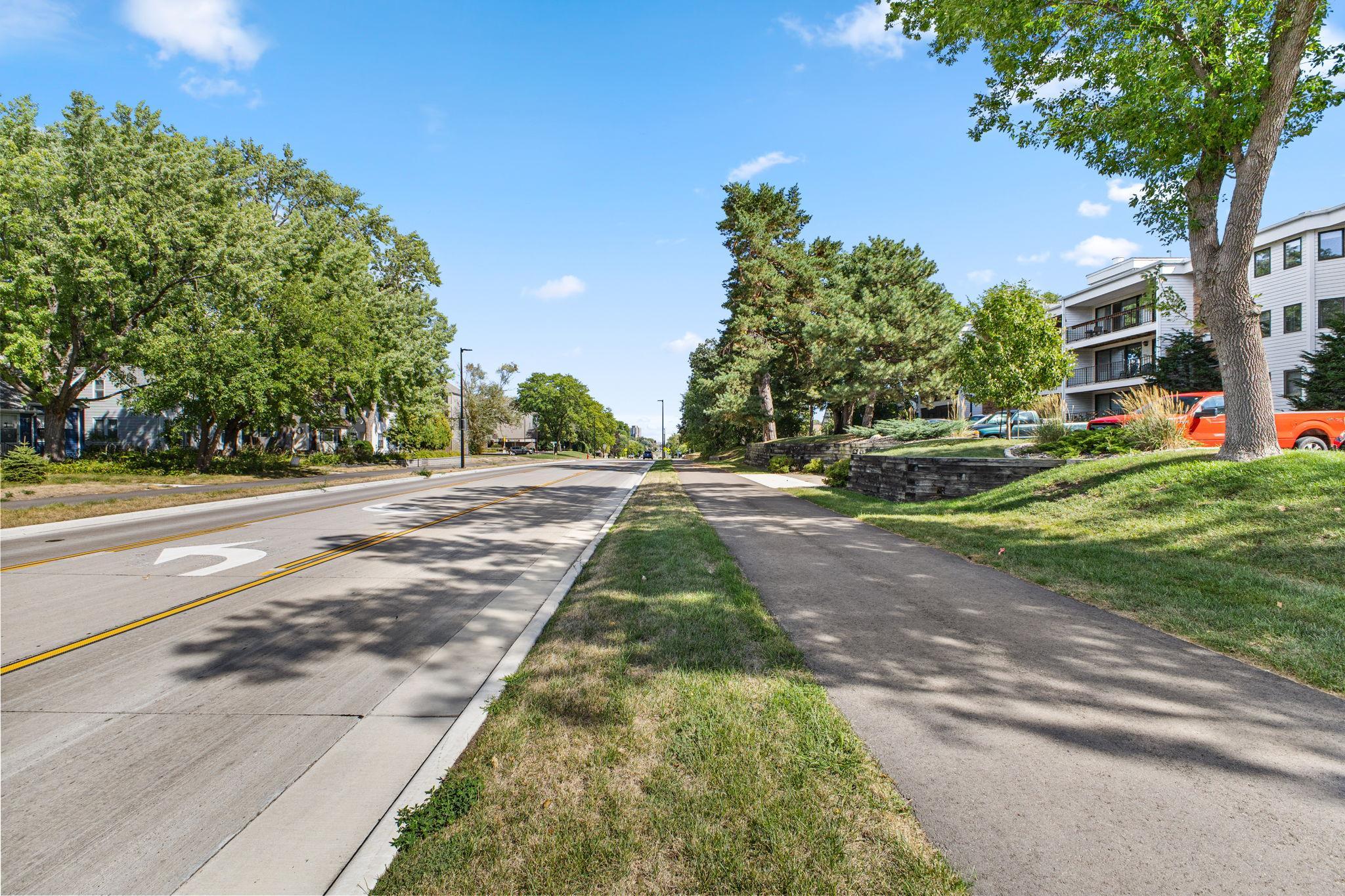View of Residential at 4625 Minnetonka Boulevard #308, Saint Louis Park MN 55416, Saint Louis Park (30 of 31) - Mike Wilen | Minnesota Team Real Estate
