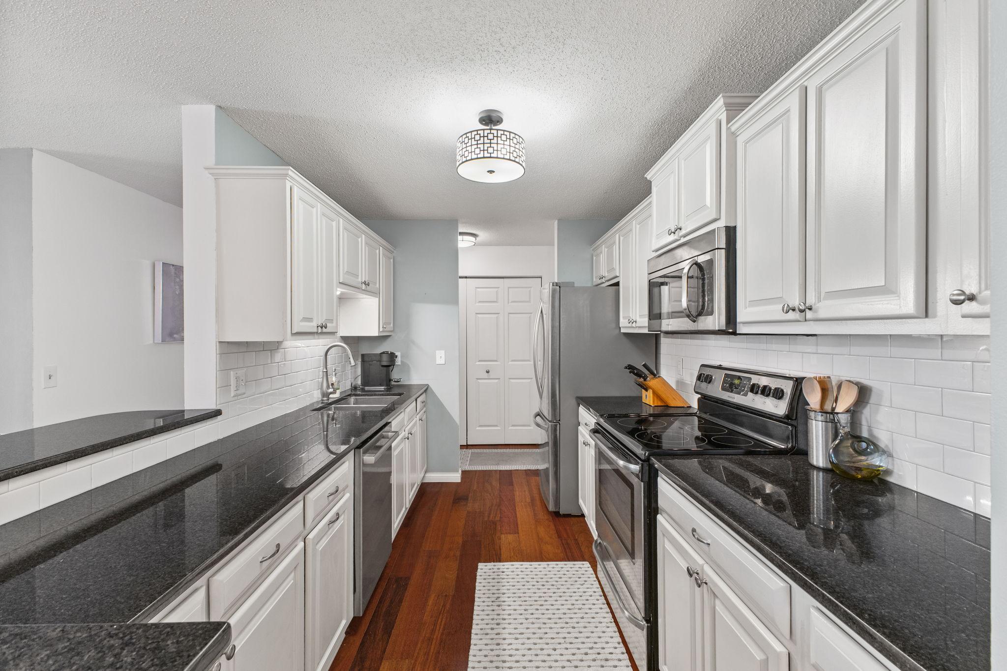 View of Residential at 4625 Minnetonka Boulevard #308, Saint Louis Park MN 55416, Saint Louis Park (13 of 31) - Mike Wilen | Minnesota Team Real Estate